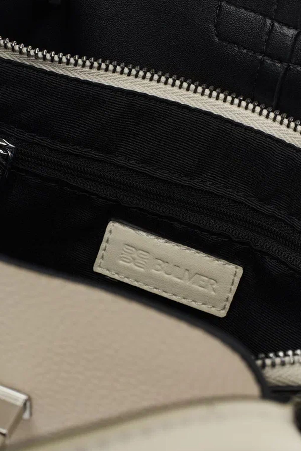 Сумка из фактурной натуральной кожи с кошельком в комплекте, One