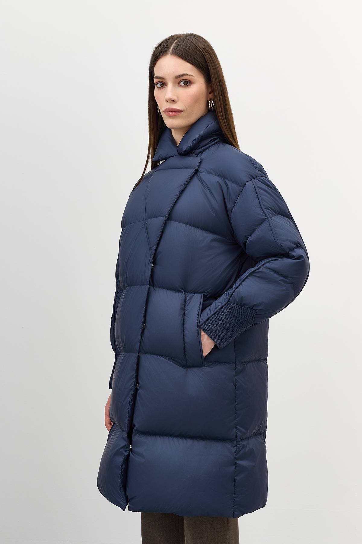 Лимитированная серия пуховик на запах с трикотажной манишкой и палантин, 44