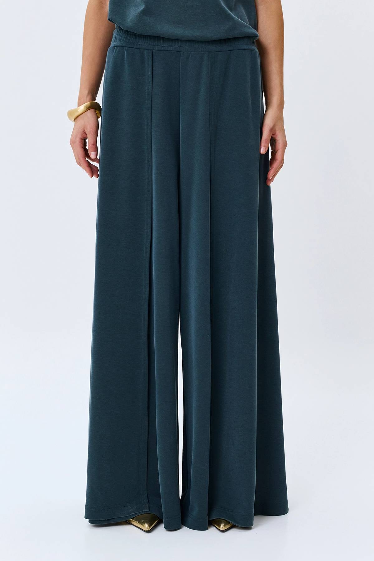 Брюки широкие палаццо с разрезами на резинке, 50