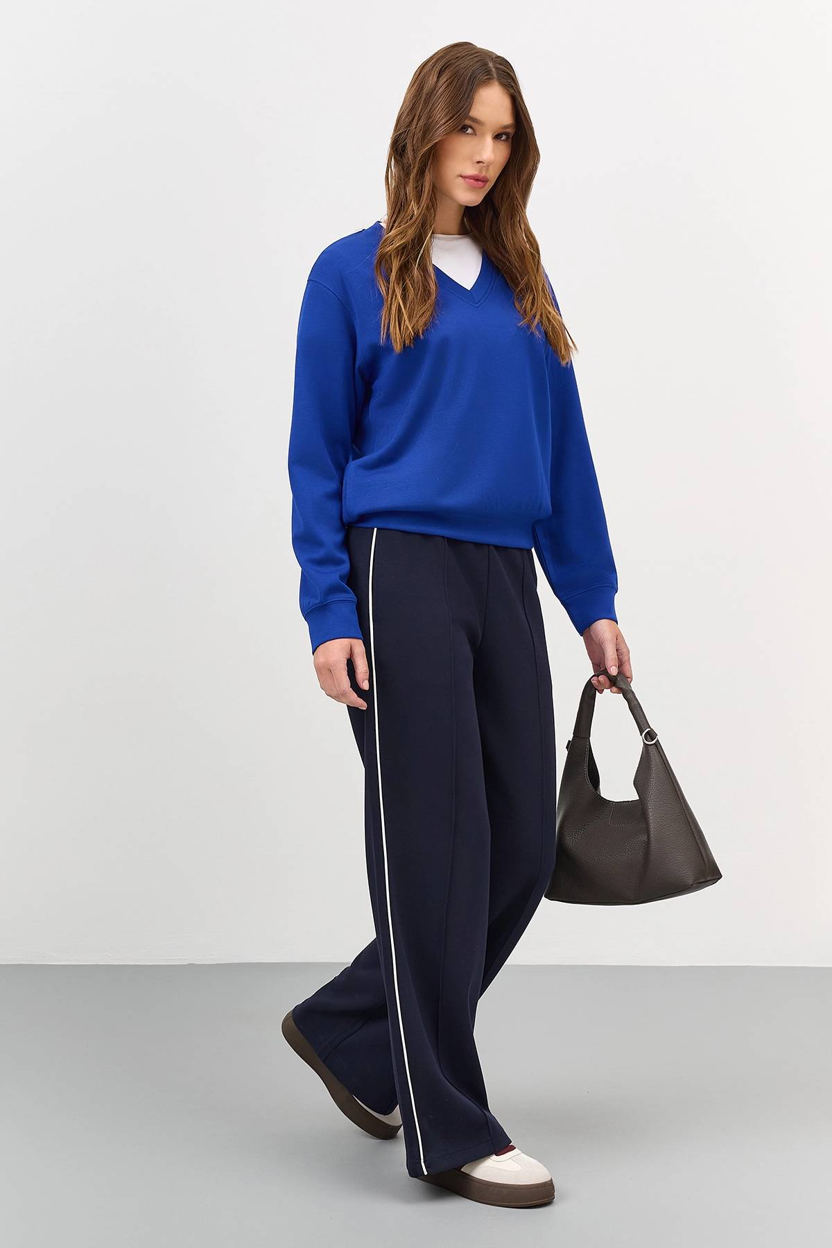 Синий свободный свитер с шерстью, 44