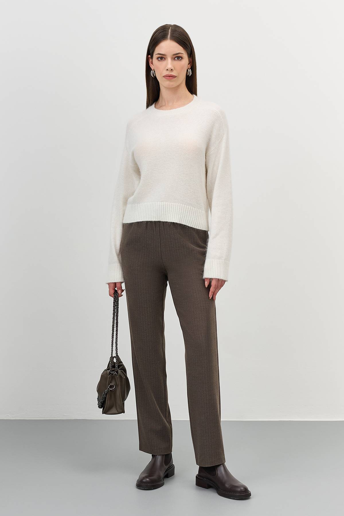 Лимитированная серия пушистый белый джемпер с ангорой и ремень, 40