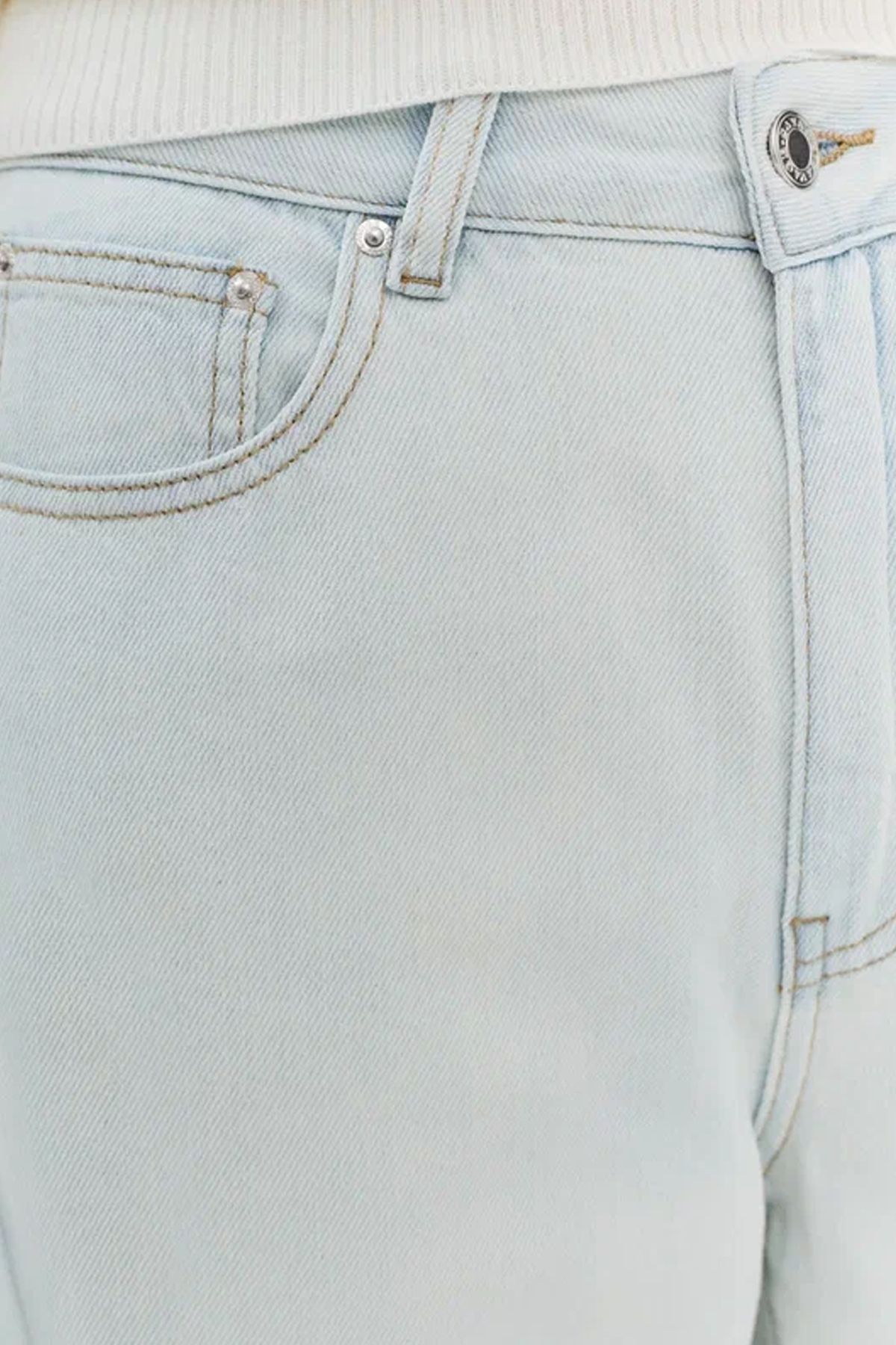 Светлые джинсы с высокой посадкой, 48р