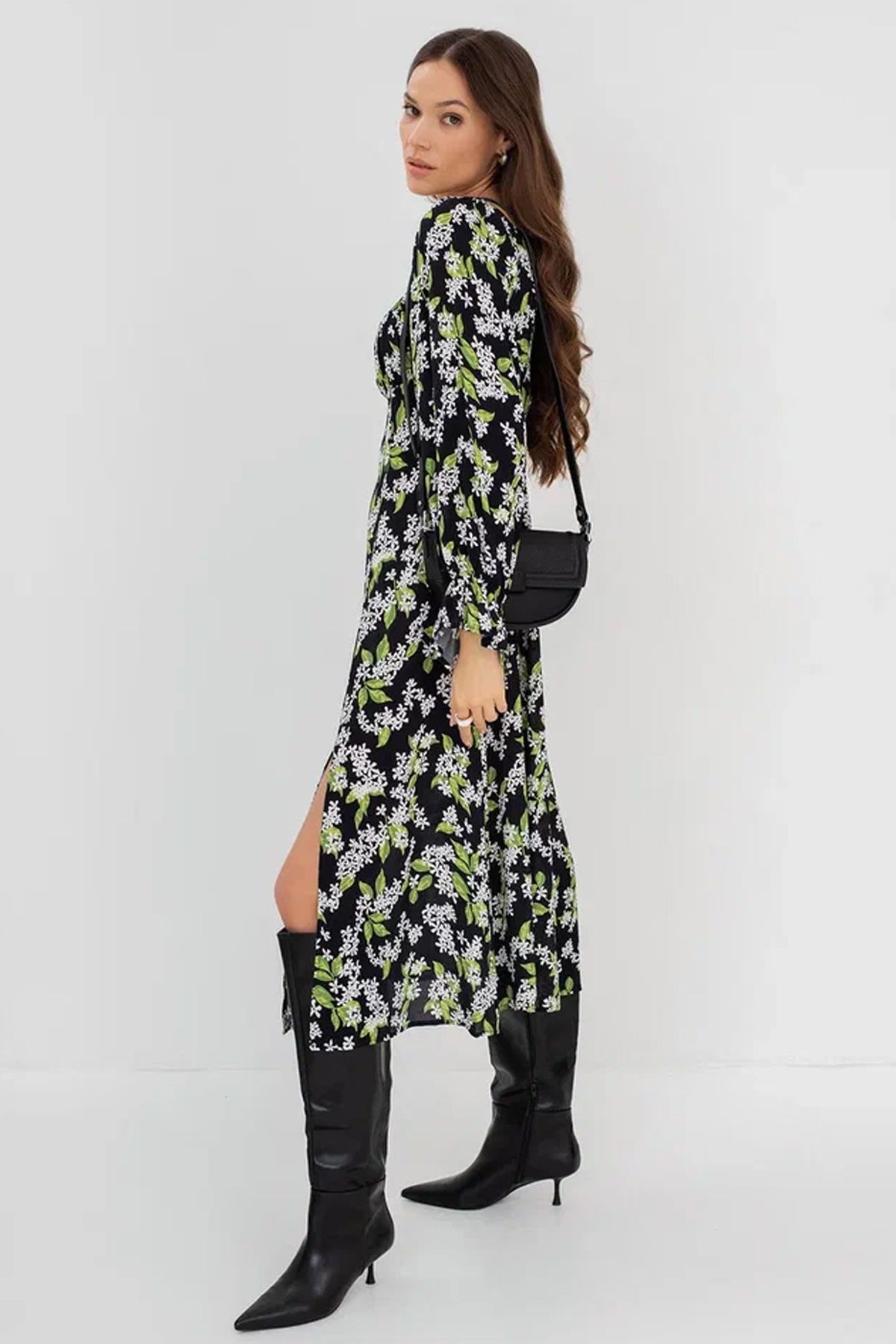 Платье с квадратным вырезом горловины 43507/9, 42р