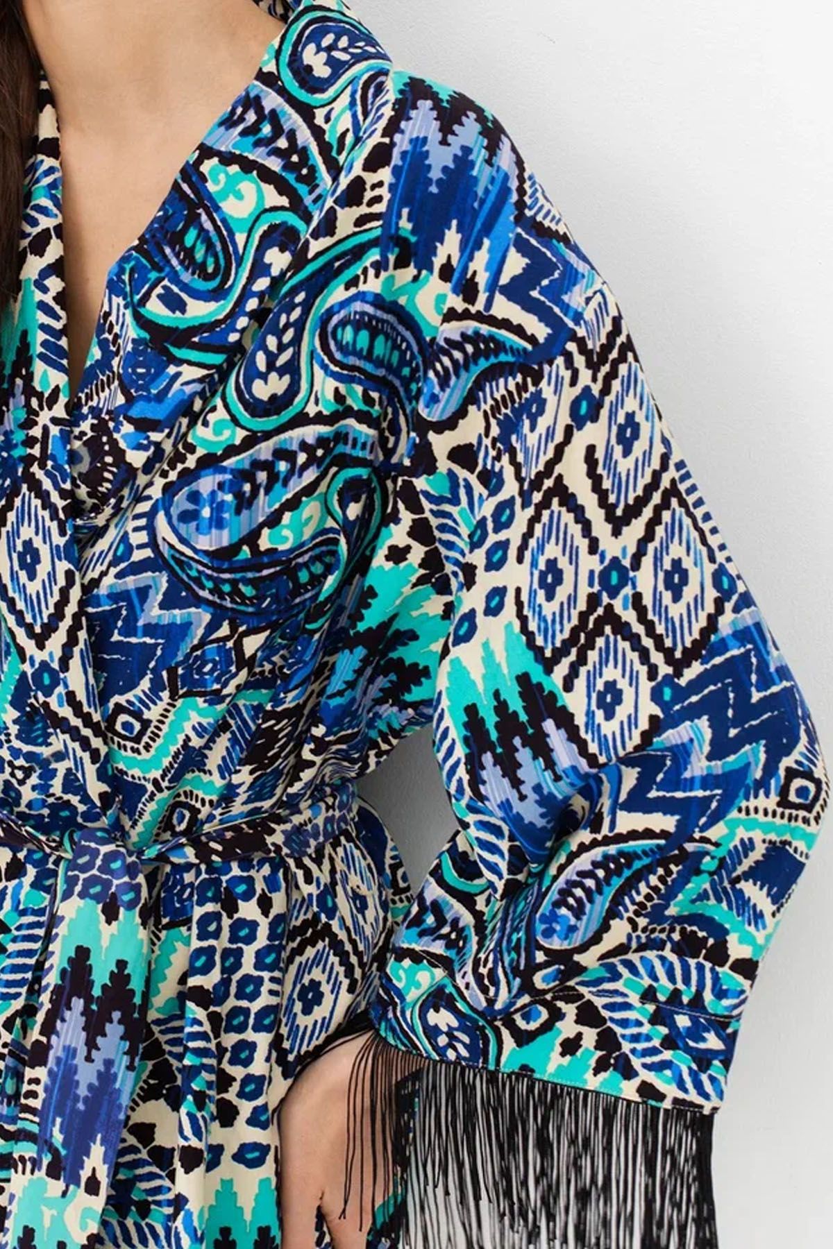 Блузка с акцентной бахромой, 48р