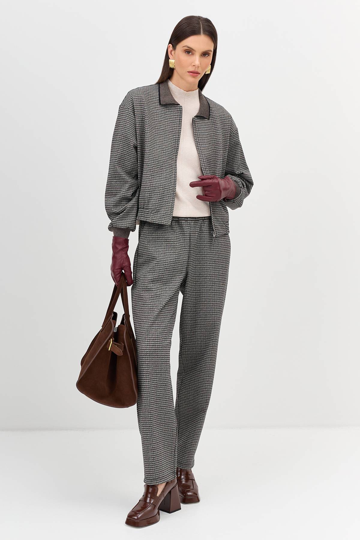 Лимитированная серия бомбер в мелкую клетку с палантином, 46