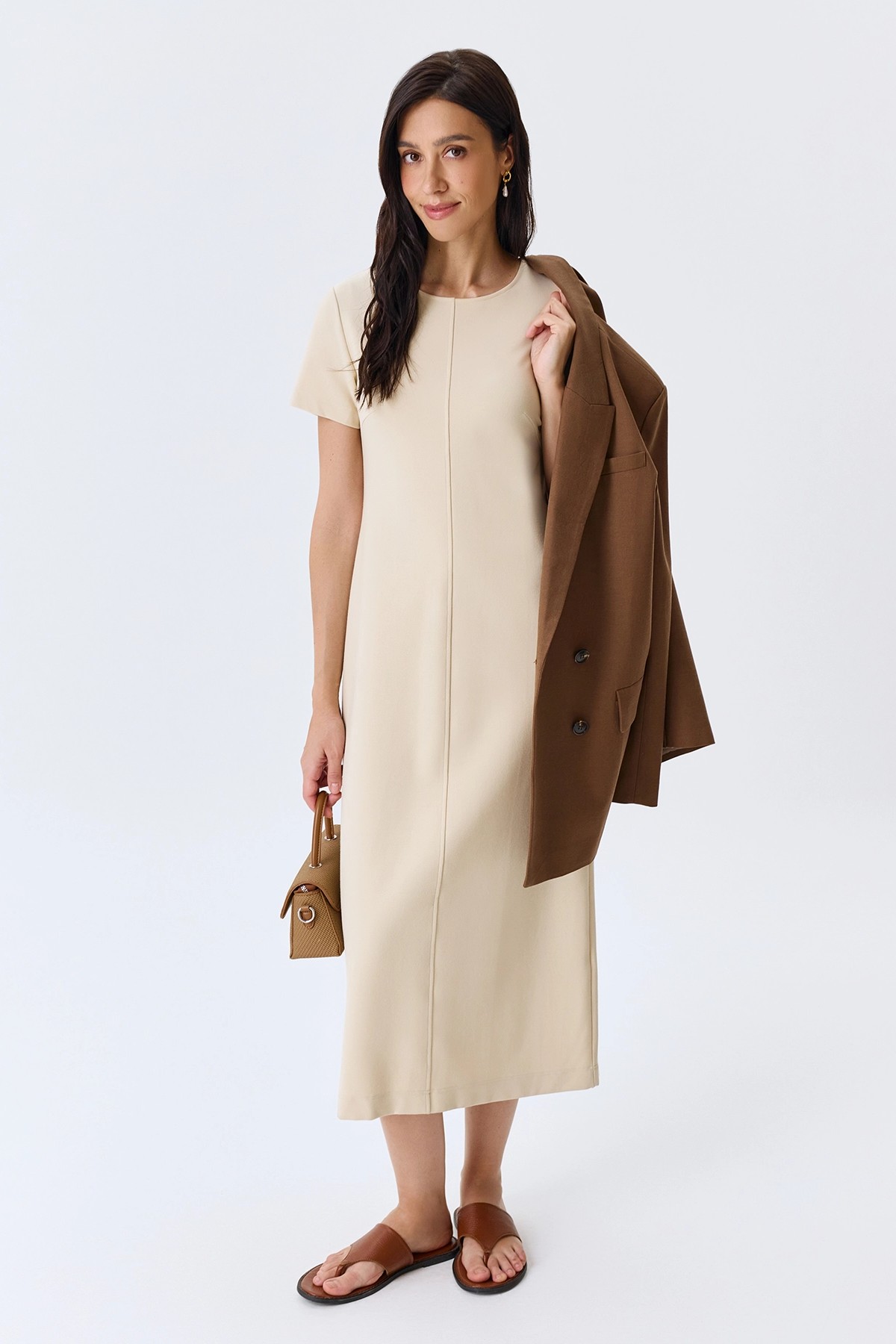 Светло-бежевое базовое платье из смесовой вискозы, 50