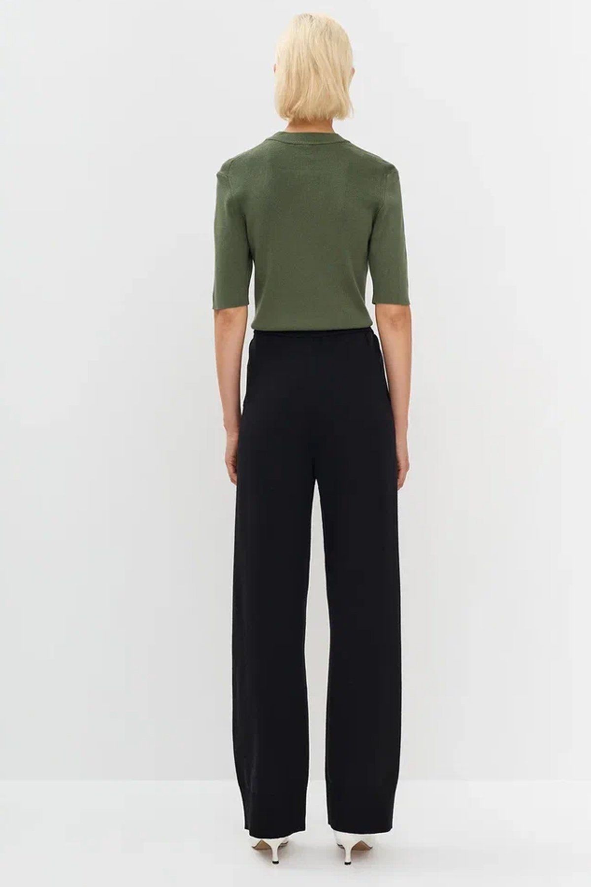 Чёерные трикотажные брюки с резинкой на талии, 44р