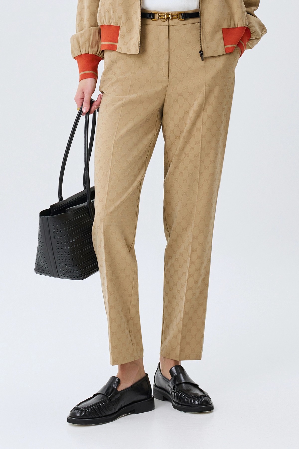 Брюки из брендированного текстиля, 44