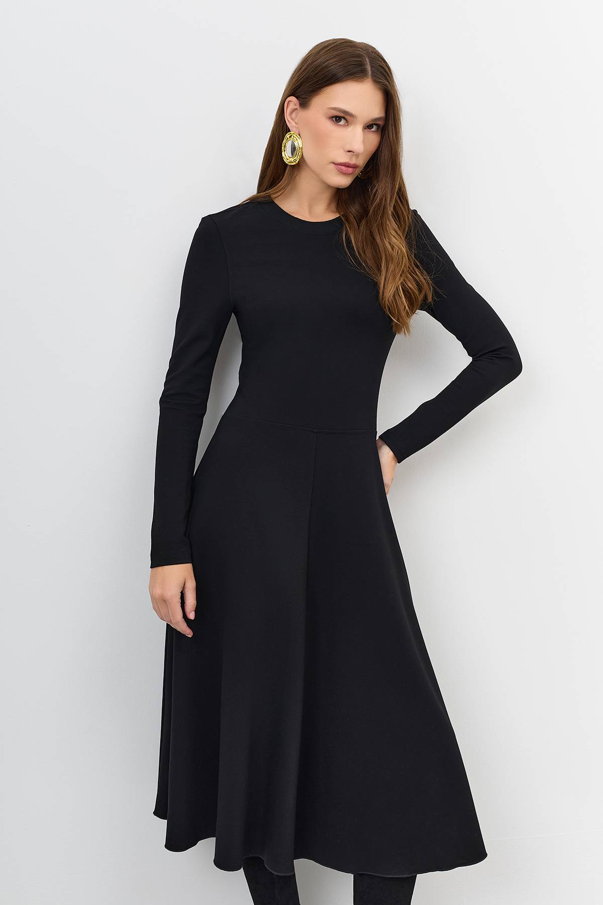 Лимитированная серия приталенное трикотажное платье и ремень, 44