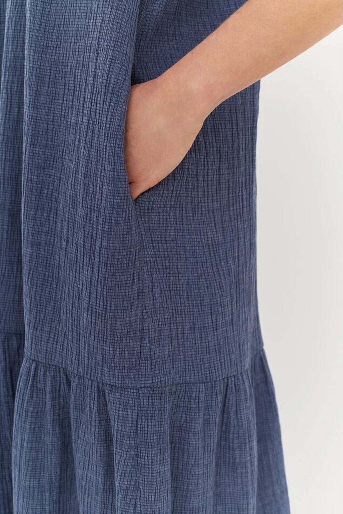 Платье из фактурной ткани, 52р