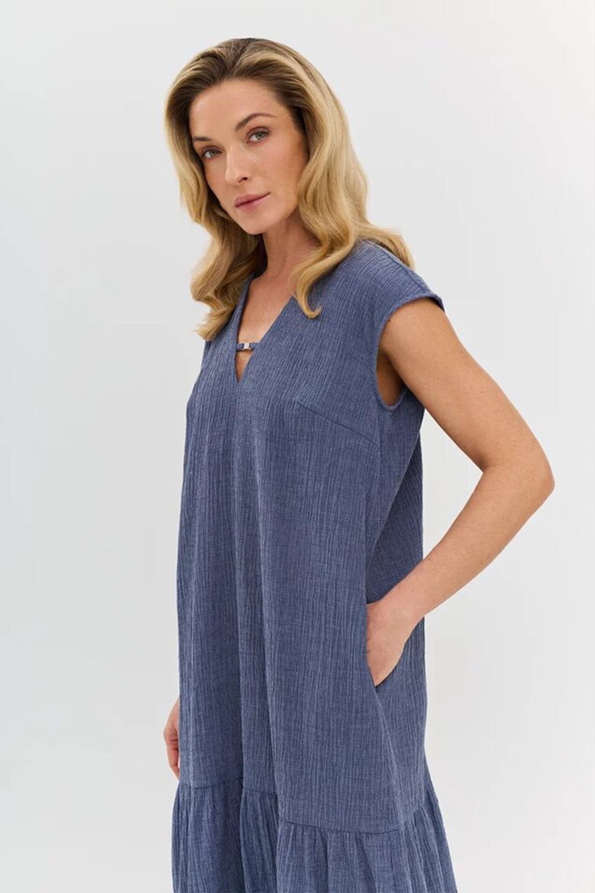 Платье из фактурной ткани, 44р