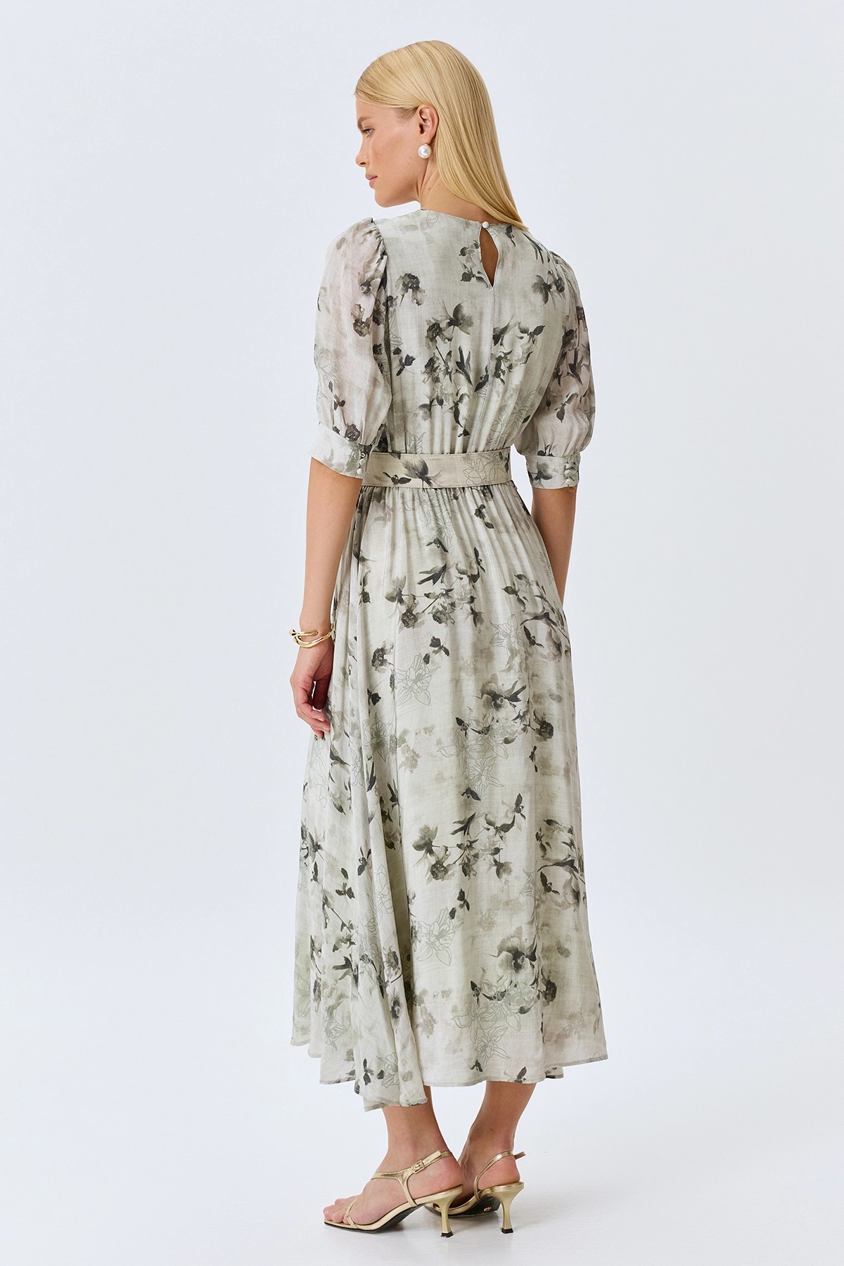 Платье с флоральным принтом, 44