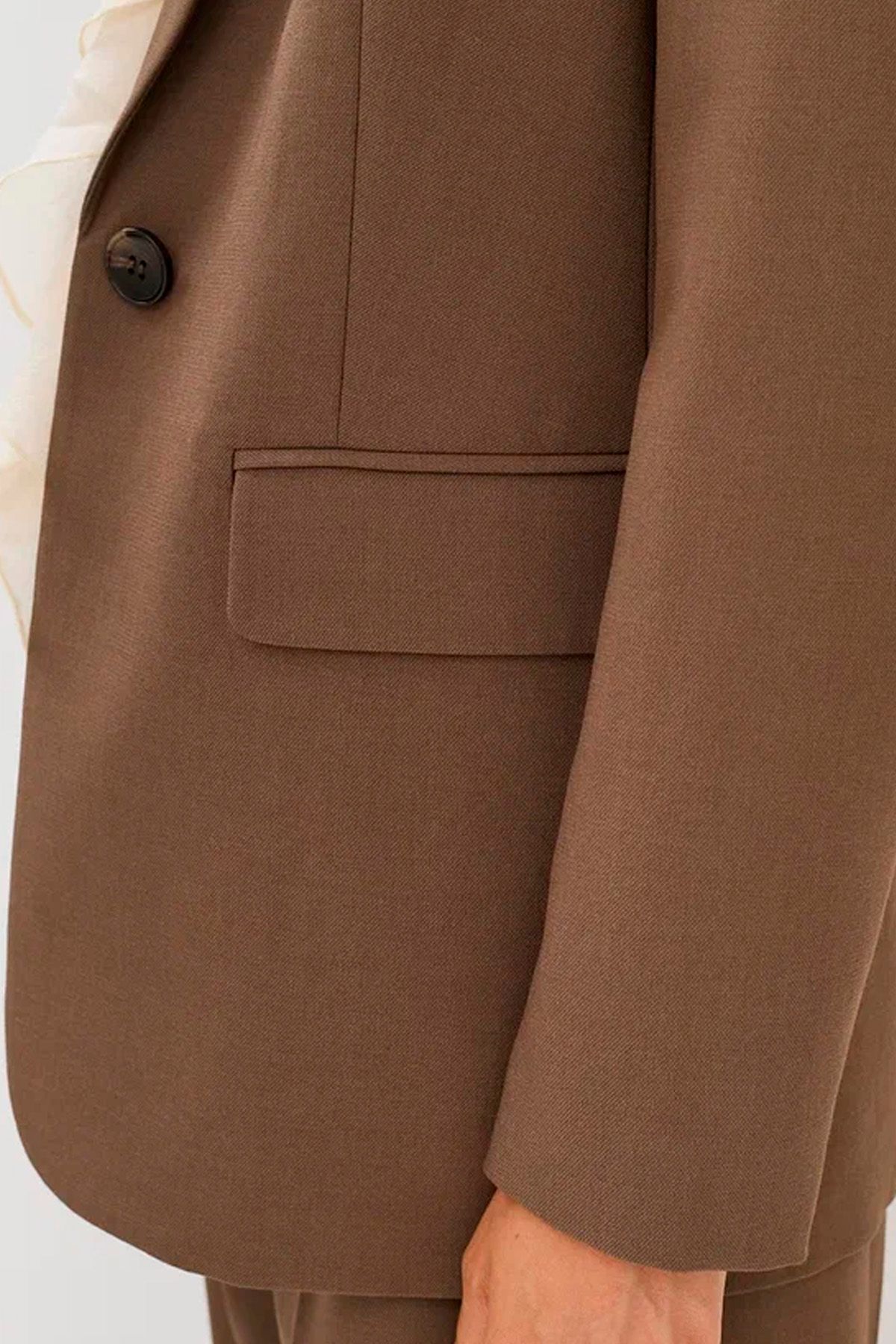 Однобортный жакет коричневого цвета, 42р