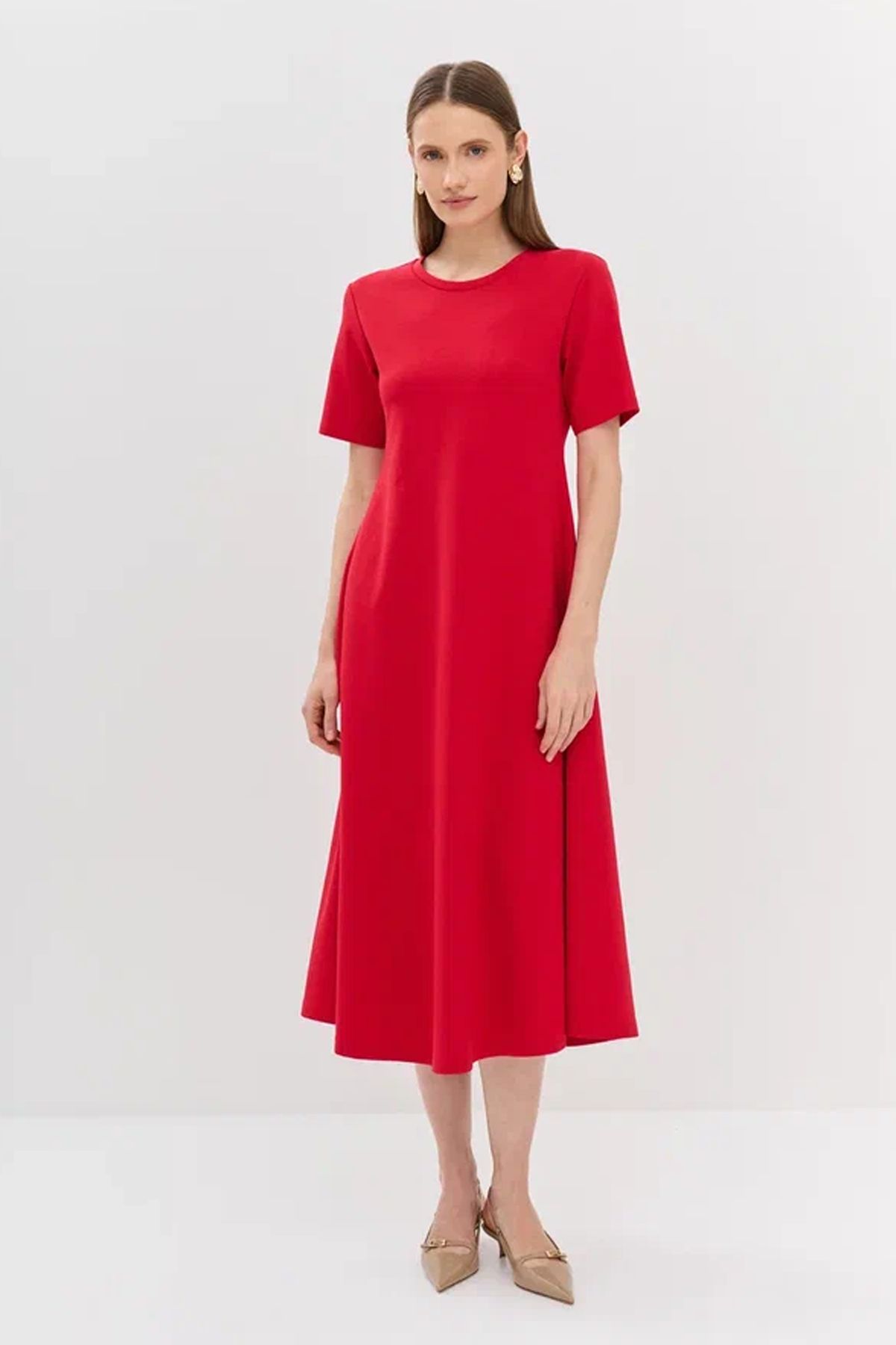 Элегантное платье с коротким рукавом в красном цвете, 50р