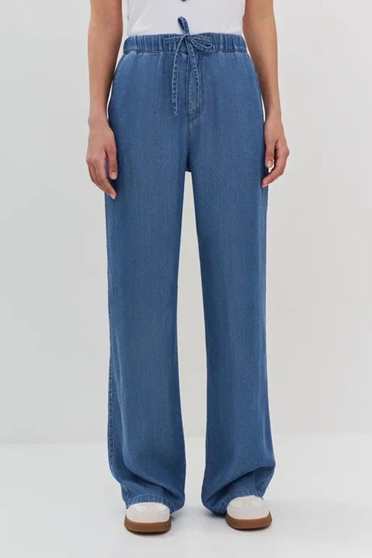 Джинсы прямого силуэта из эластичного денима, 46р