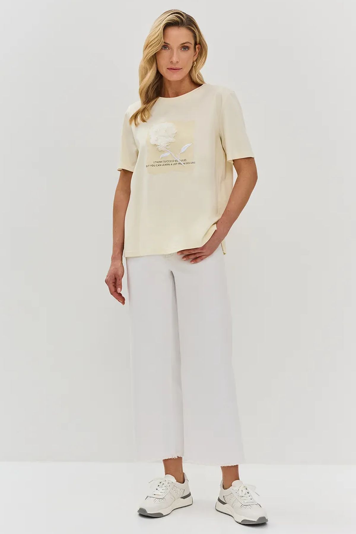 Кроссовки из натуральной кожи на высокой подошве, 37р