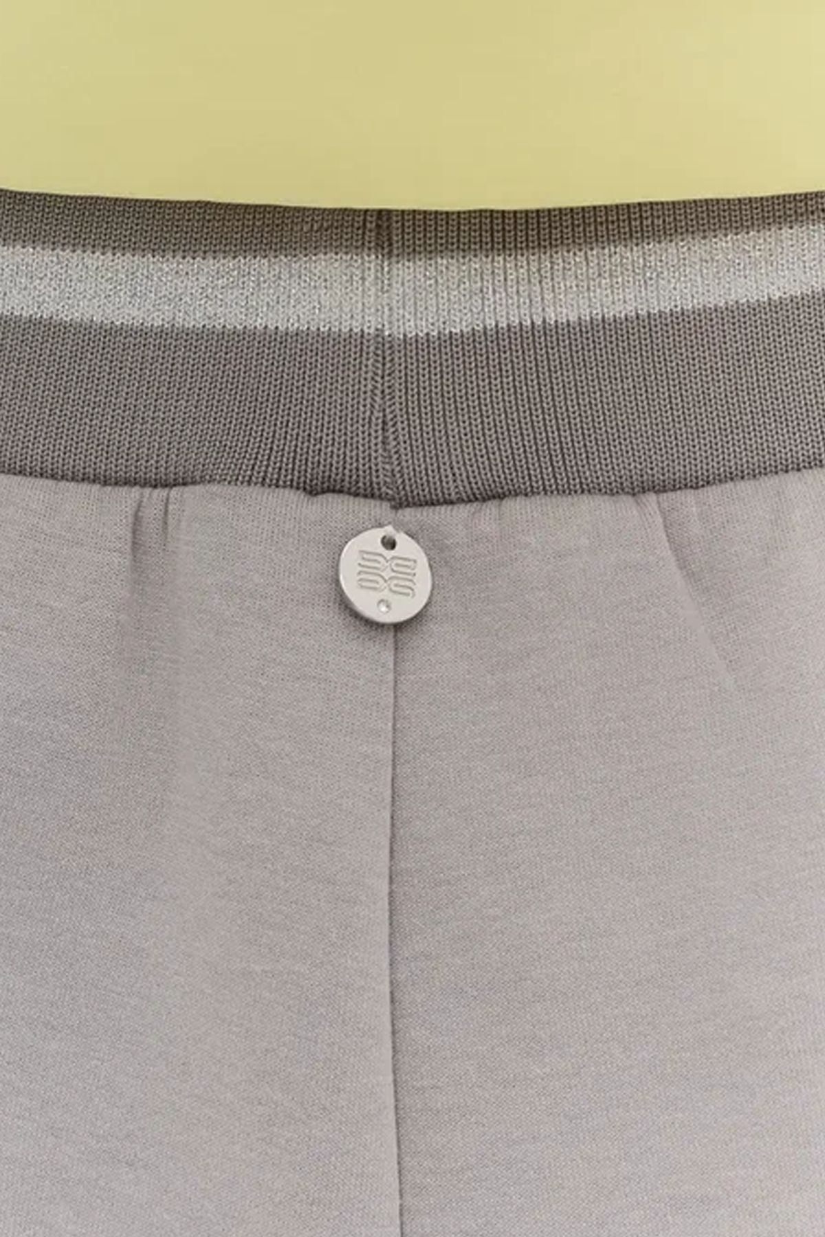 Брюки в спортивном стиле с кулисой на талии, 44р