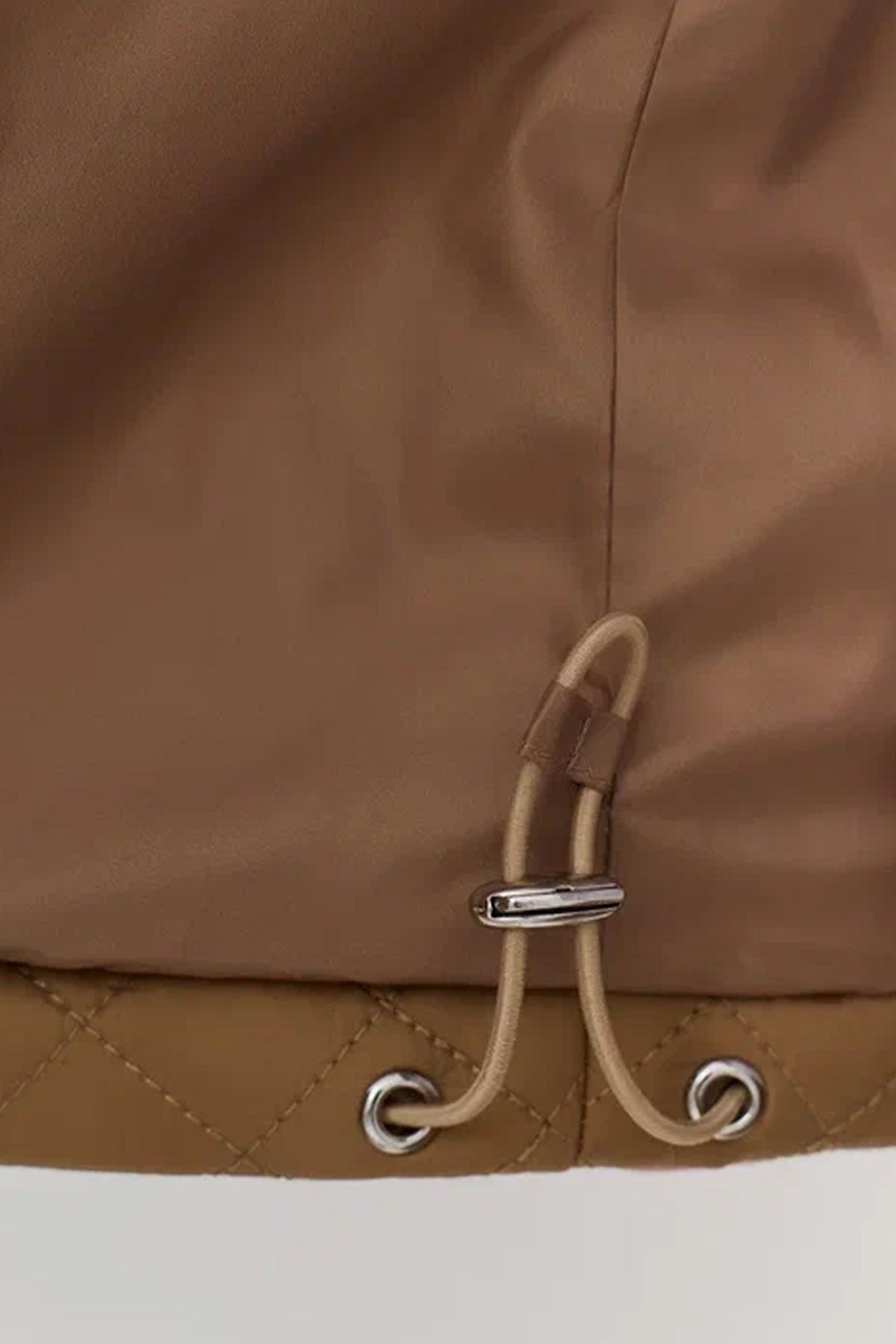 Укороченная куртка в ромбовидную стежку, 52р