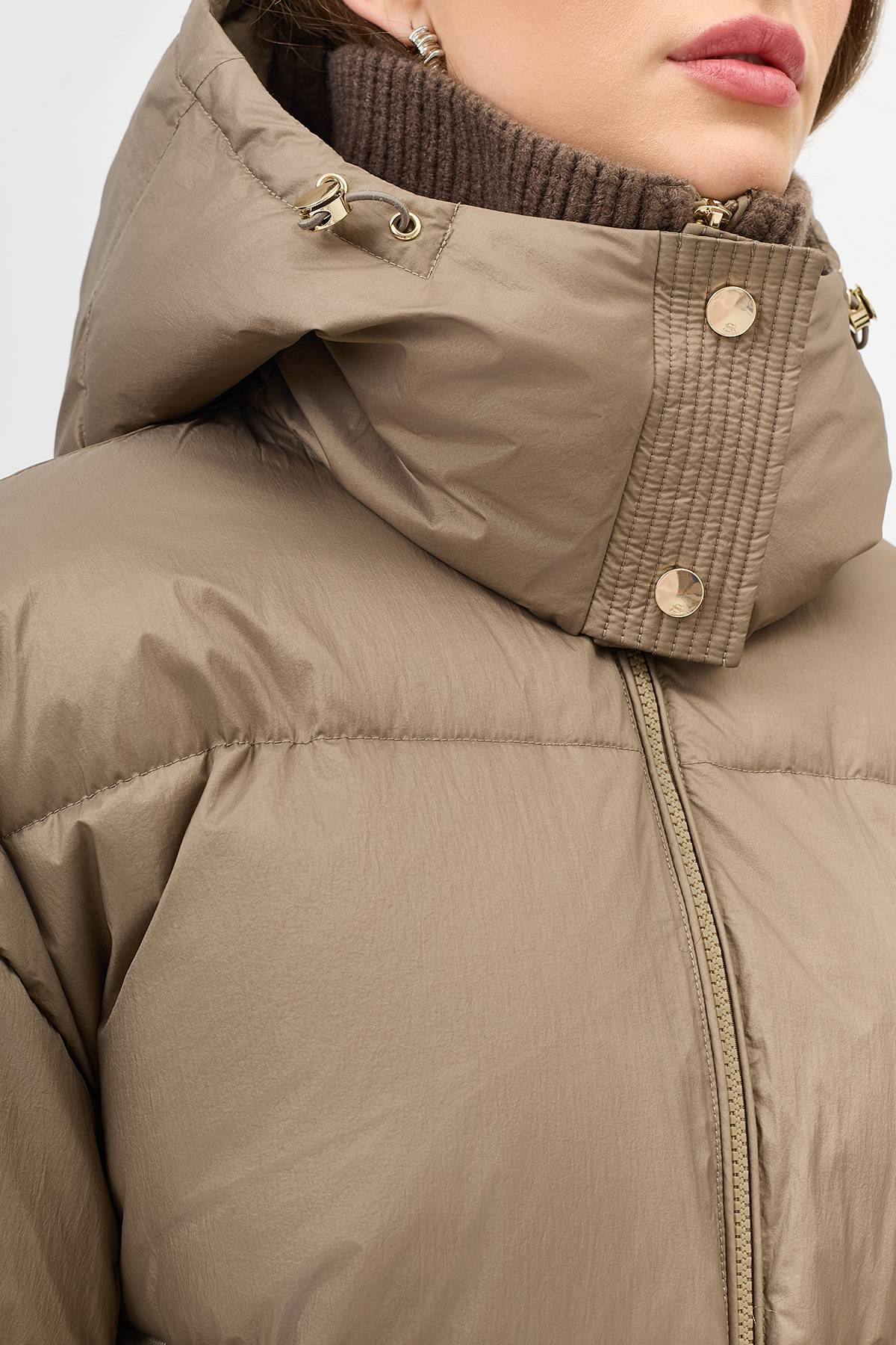 Лимитированная серия Куртка из нейлона с метализированным эффектомс палантином, 48