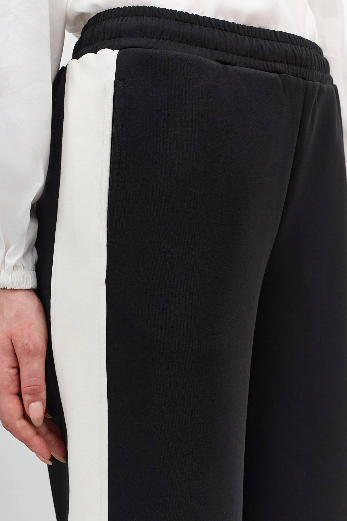 Брюки с контрастными лампасами, 40