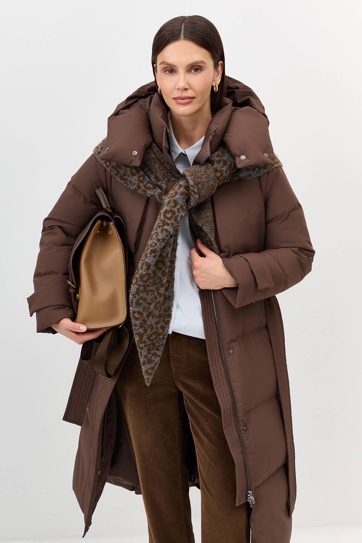 Приталенный пуховик со съемным капюшоном, 46