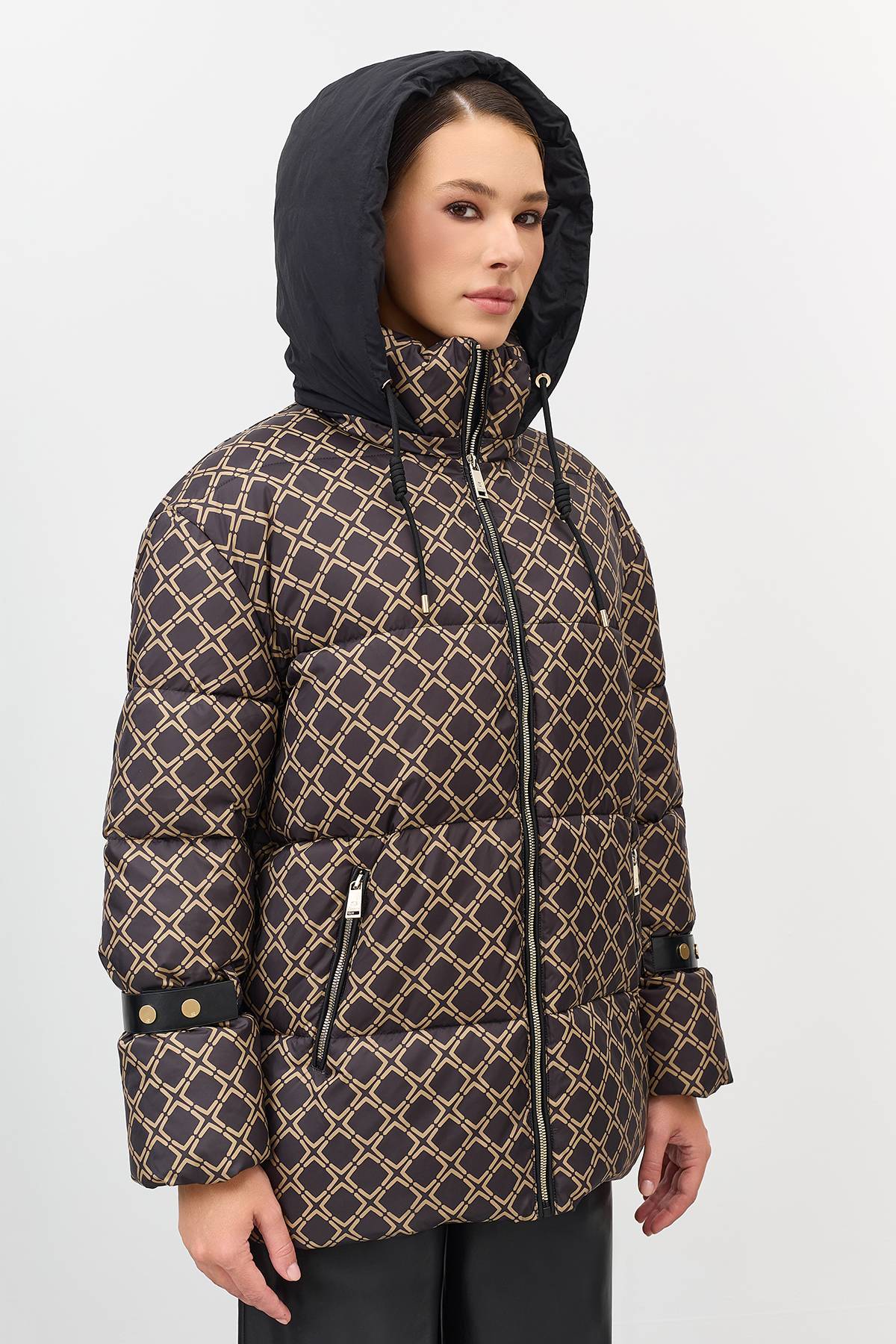 Лимитированная серия куртка с геометрическим принтом и палантин, 52