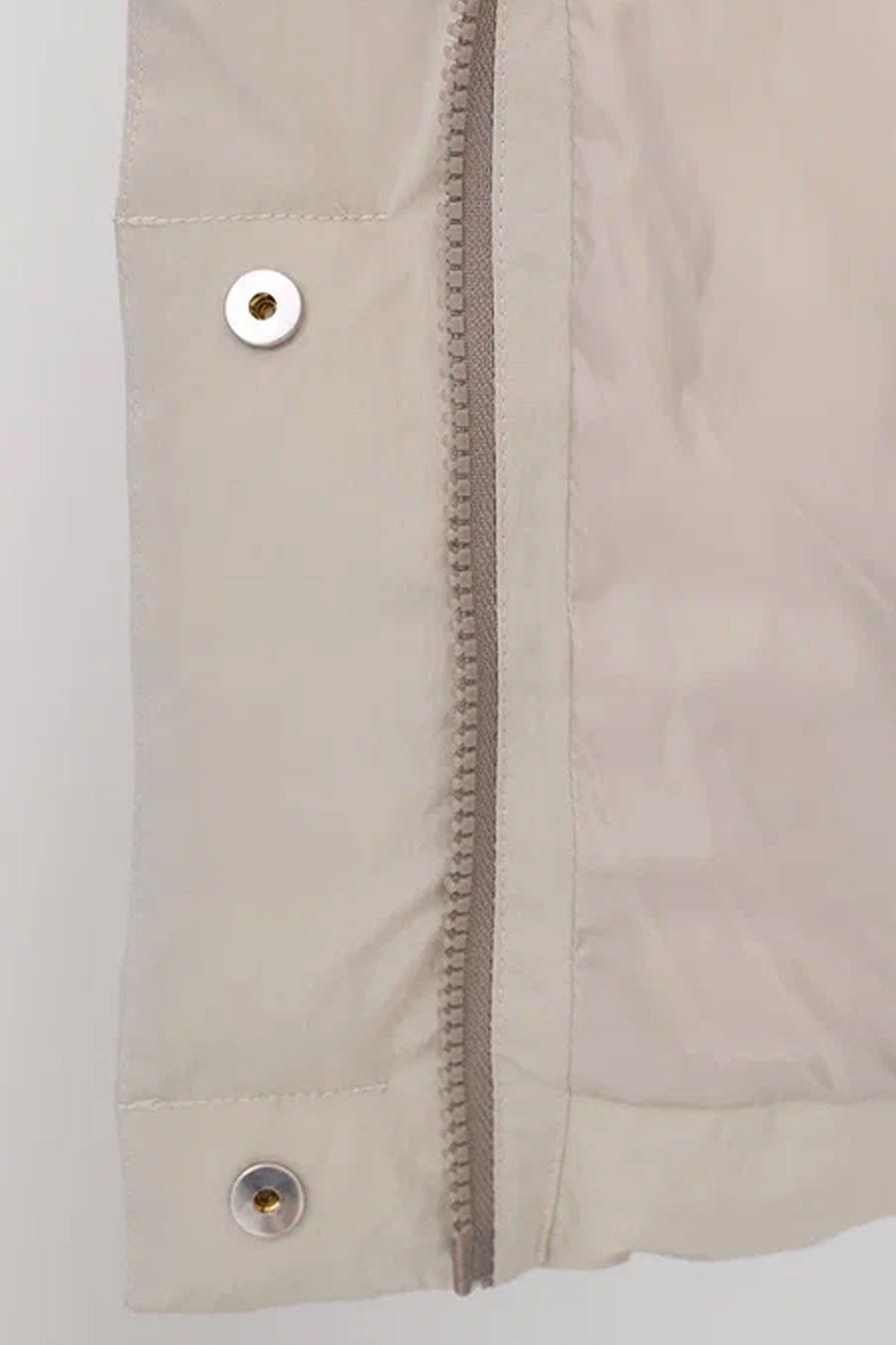 Куртка прямого силуэта с peach эффектом в светло-бежевом цвете, 50р