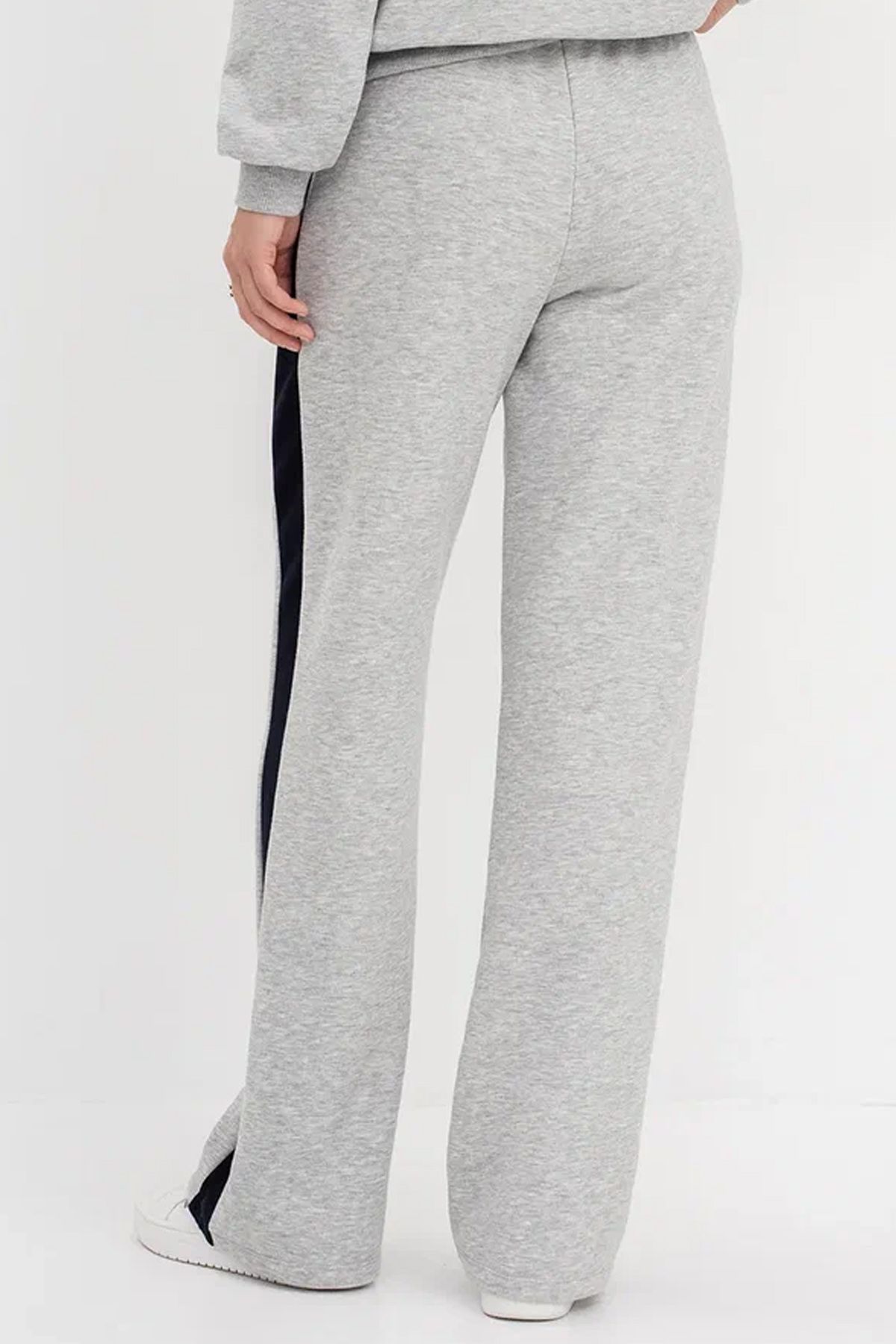 Брюки с тёмными лампасами, 44р