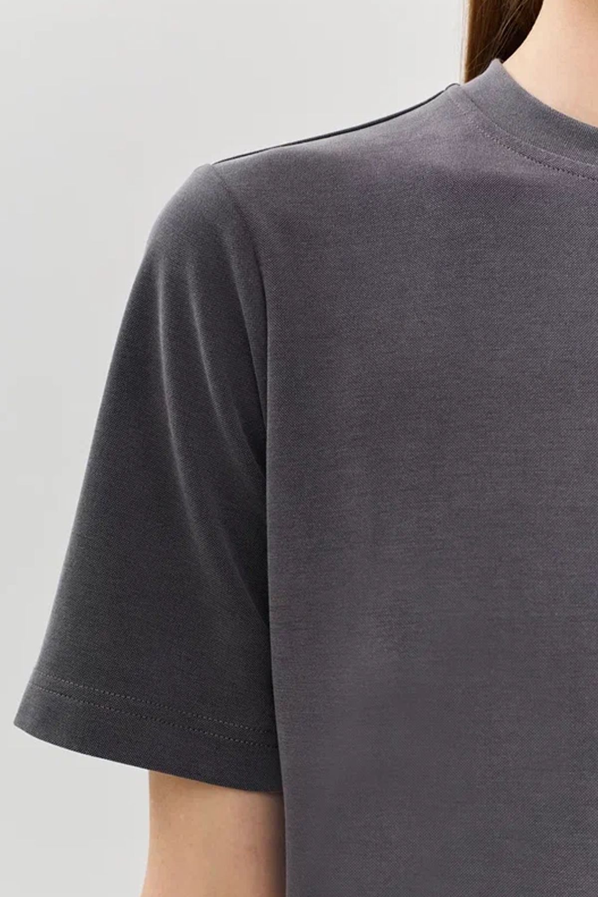 Базовый джемпер из модала свободного силуэта, 52р