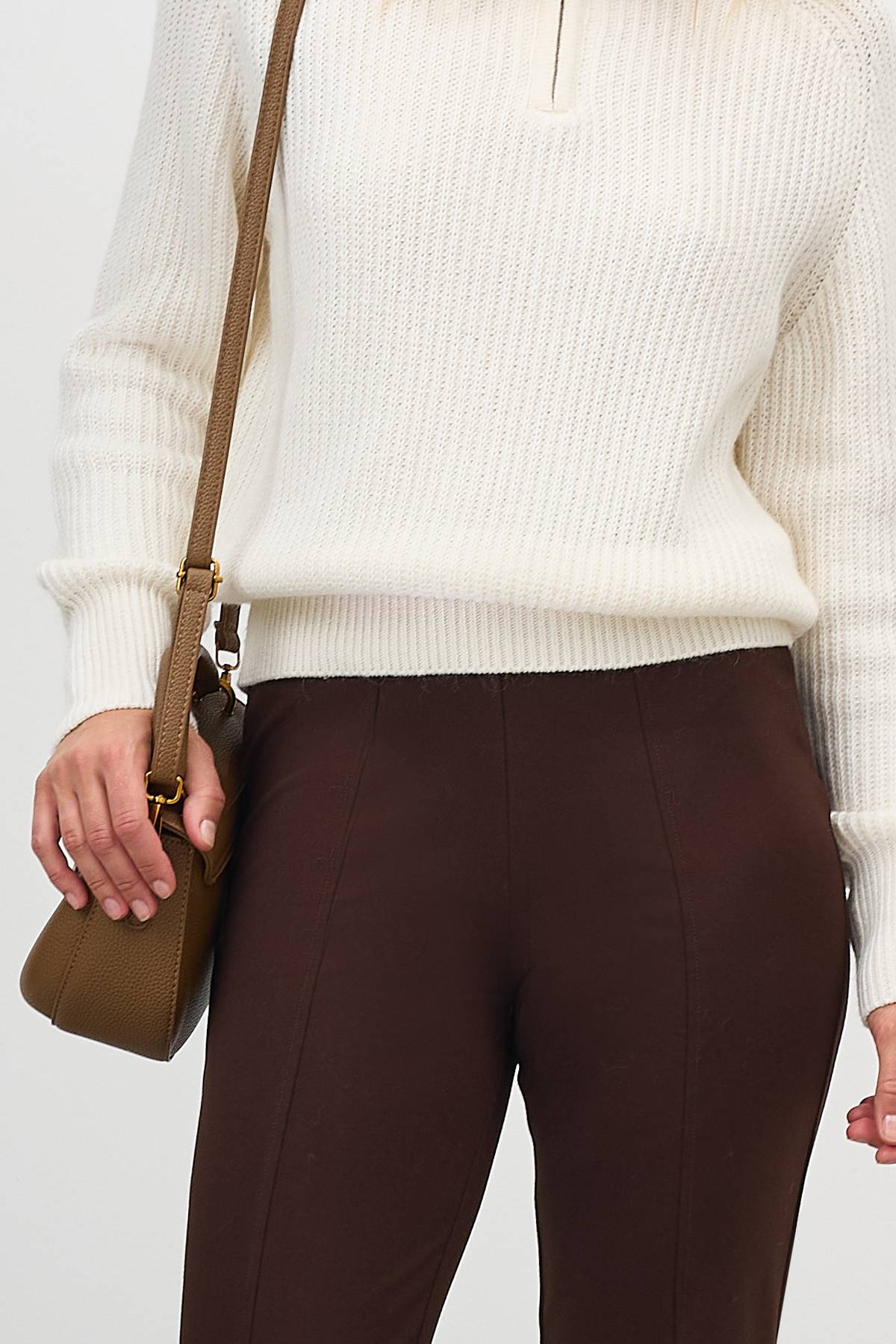 Трикотажные брюки с рельефами, 52