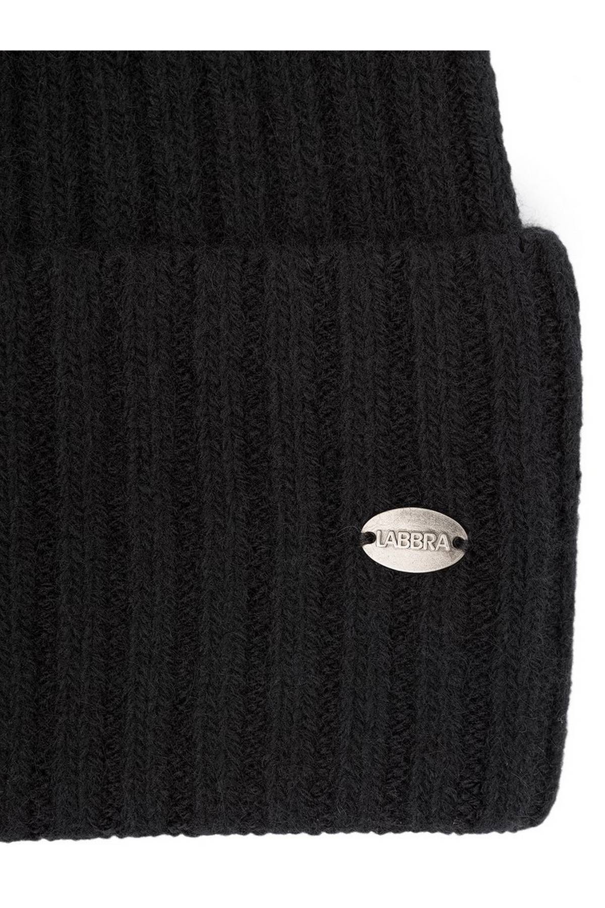 Шапка черная, One