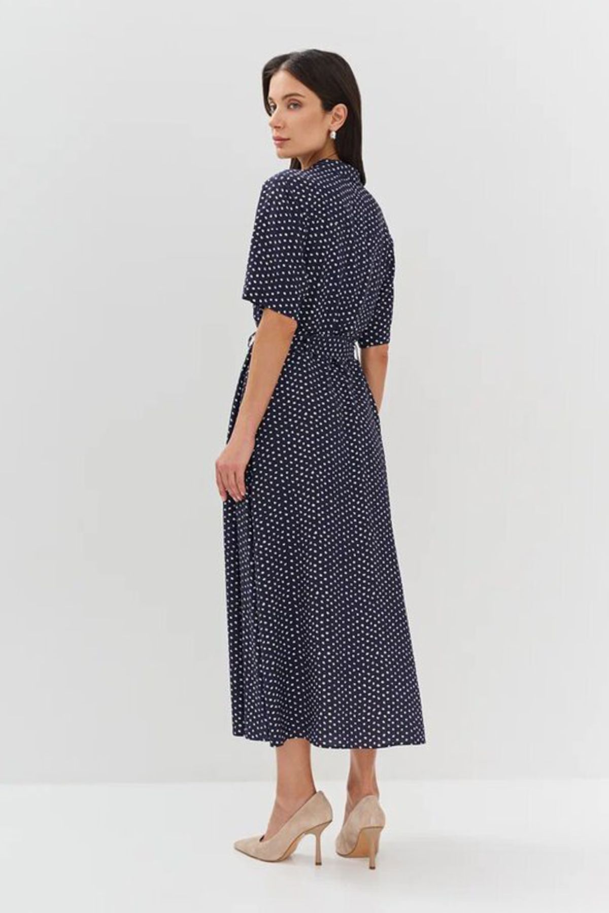 Платье-рубашка в горошек, 50р