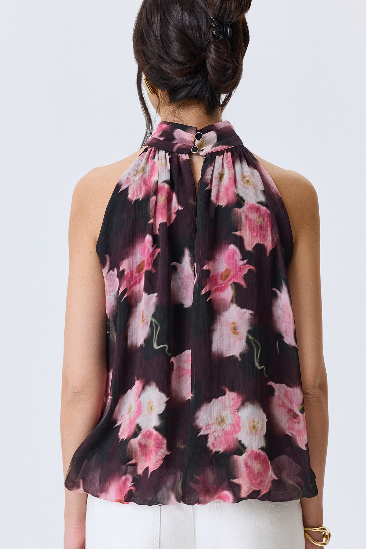 Топ с ярким флоральным принтом, 48