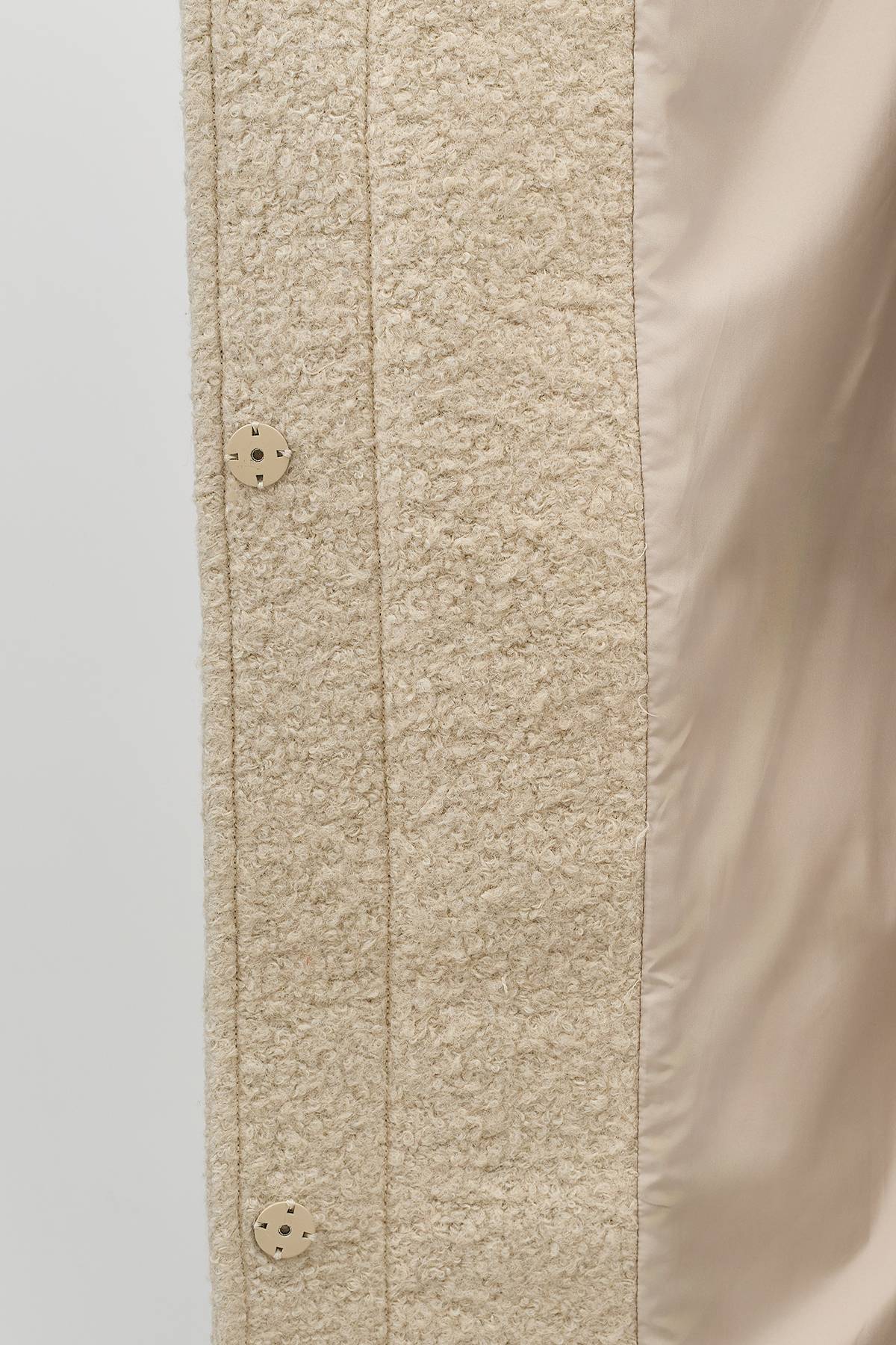 Лимитированная серия пальто с молочным палантином, 44