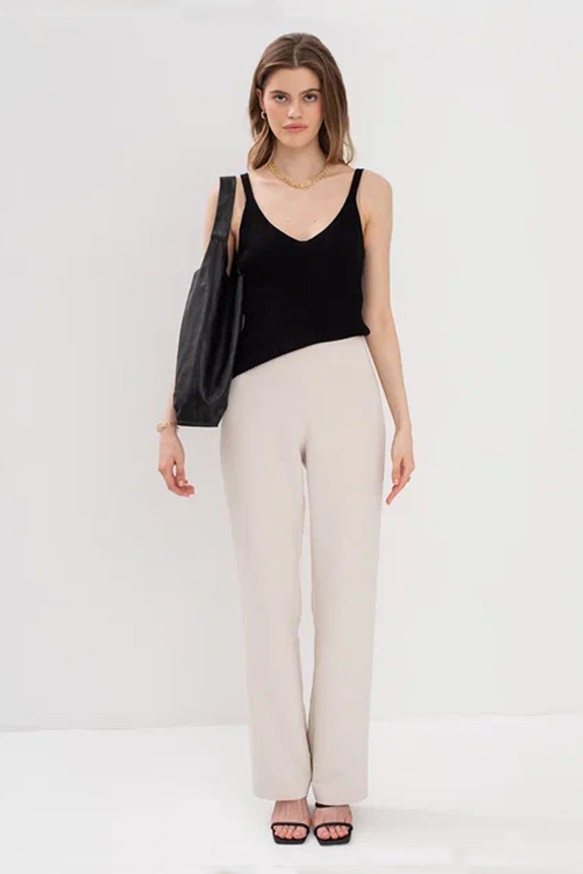 Классические брюки бежево-серого цвета прямого силуэта, 46р