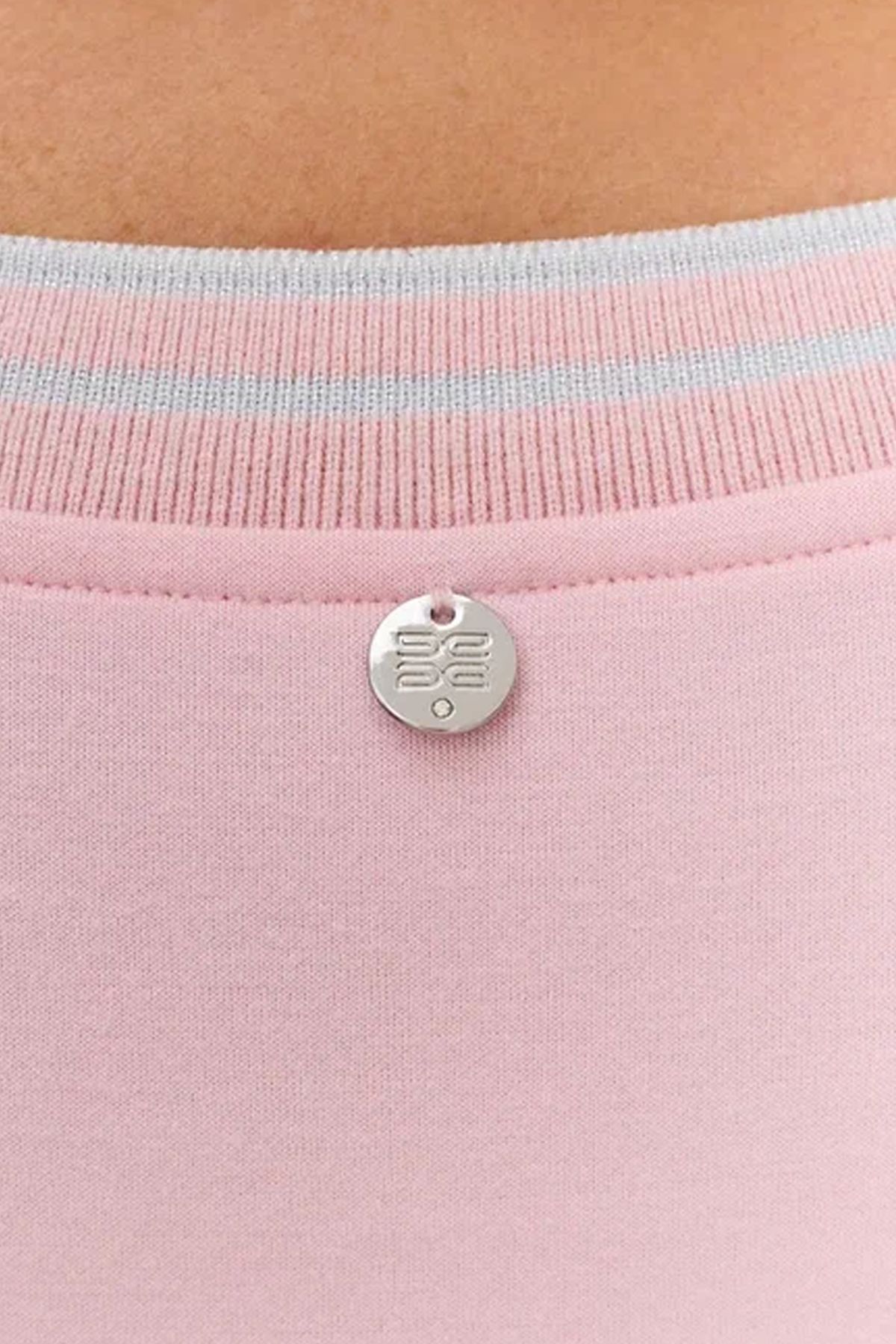 Джемпер розового цвета с укороченными рукавами, 52р