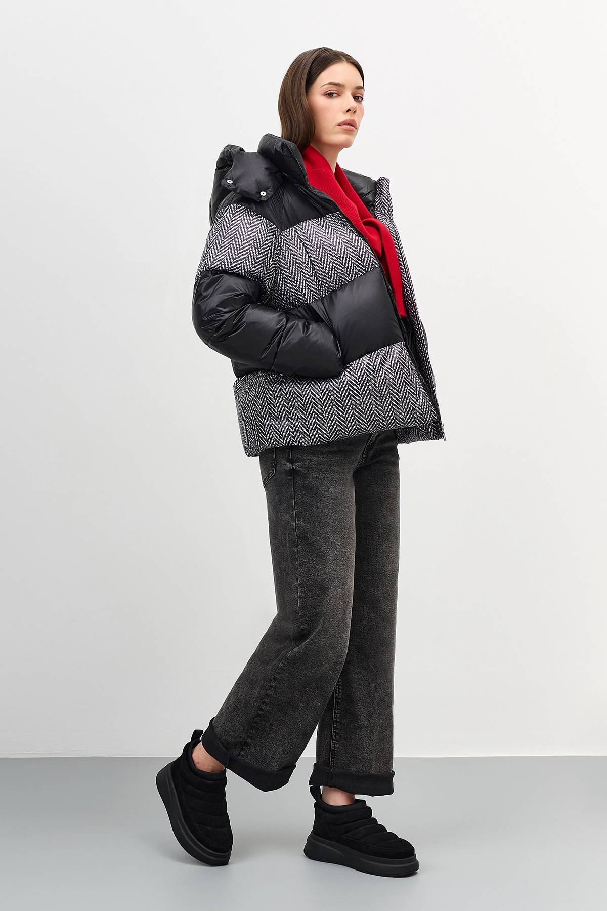 Черные полуботинки из натуральной замши, 36