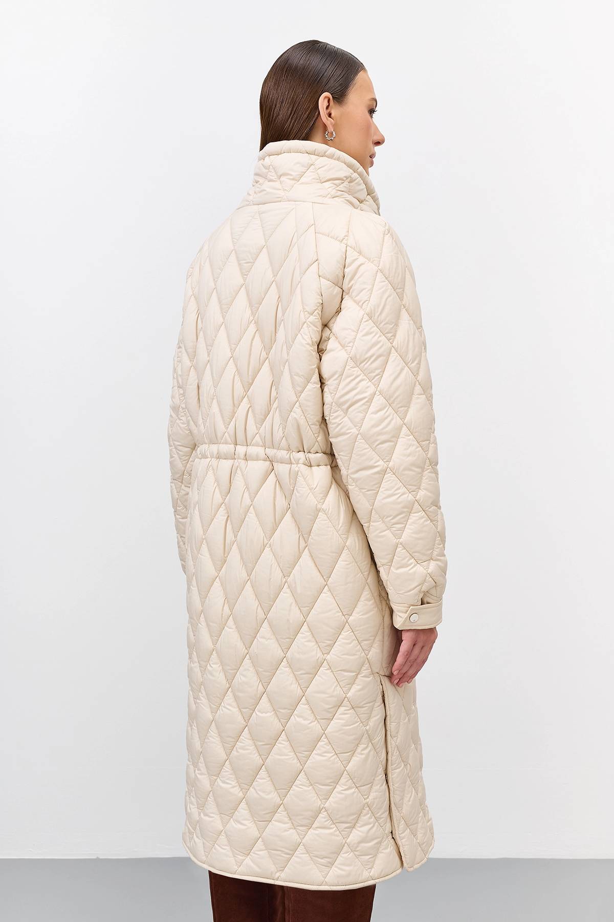 Лимитированная серия пальто с акцентным воротником и палантин, 42