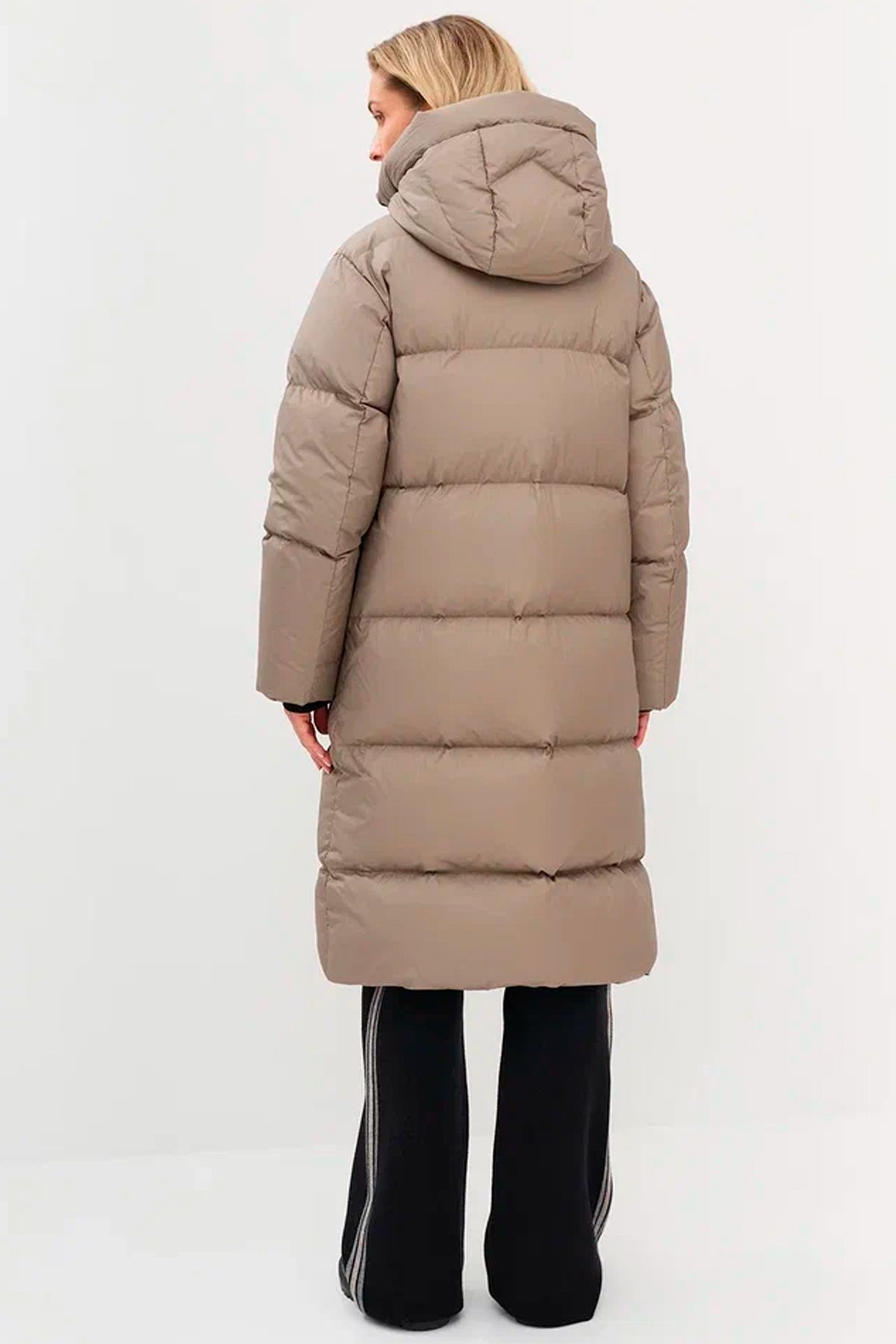 Пальто на натуральном утеплителе с контрастными деталями, 44р