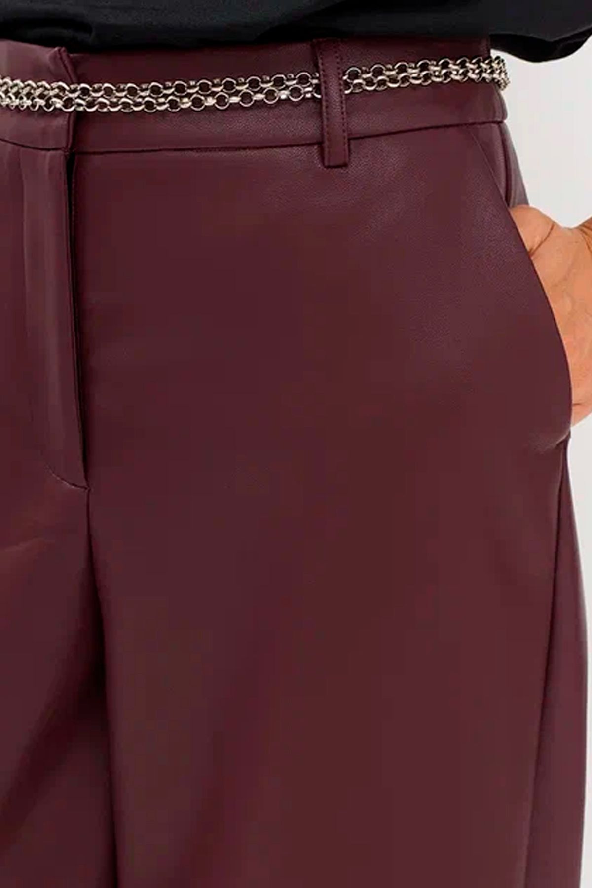Широкие тёмно-бордовые брюки из полиуретана, 48р