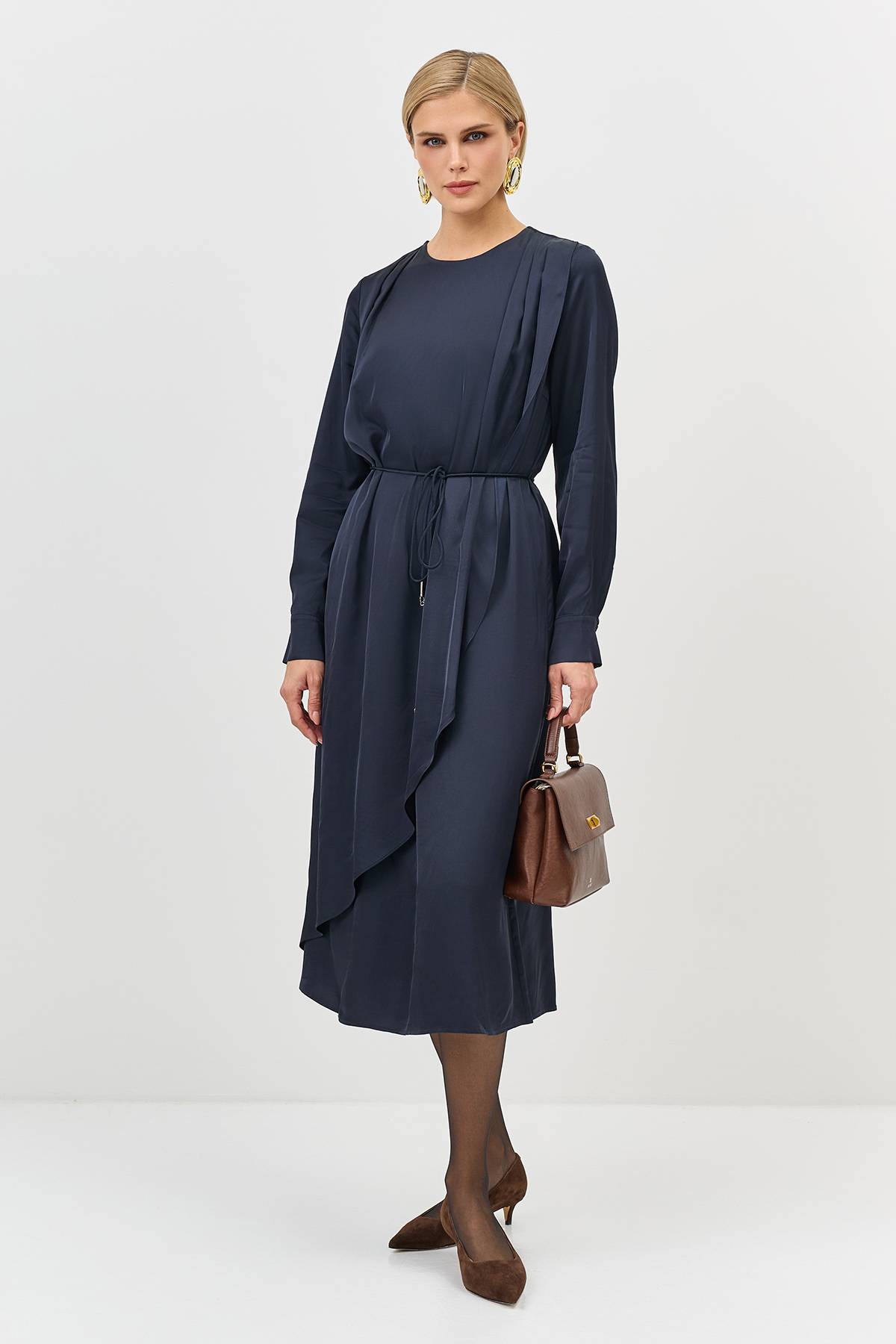 Лимитированная серия платье-миди с драпировкой и палантином, 34