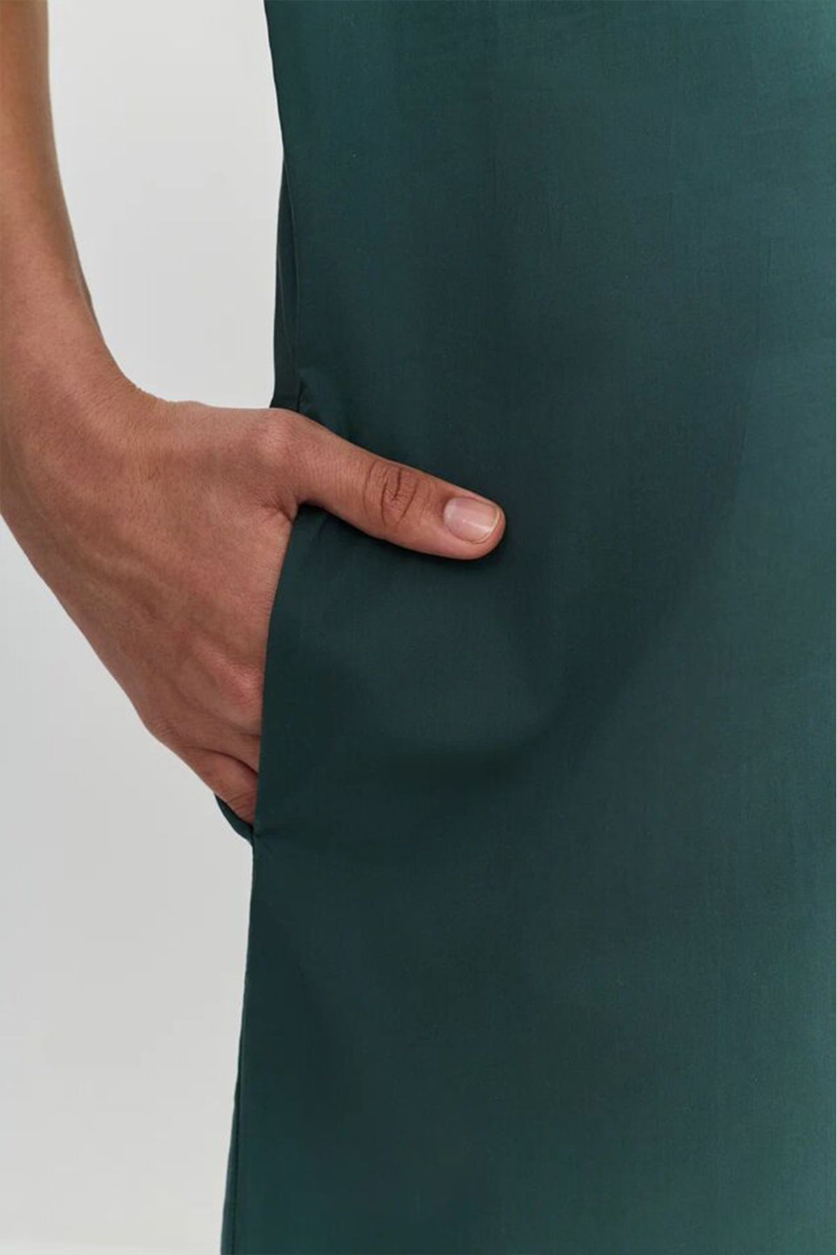 Платье из хлопка с поясом в графитовом цвете, 42р