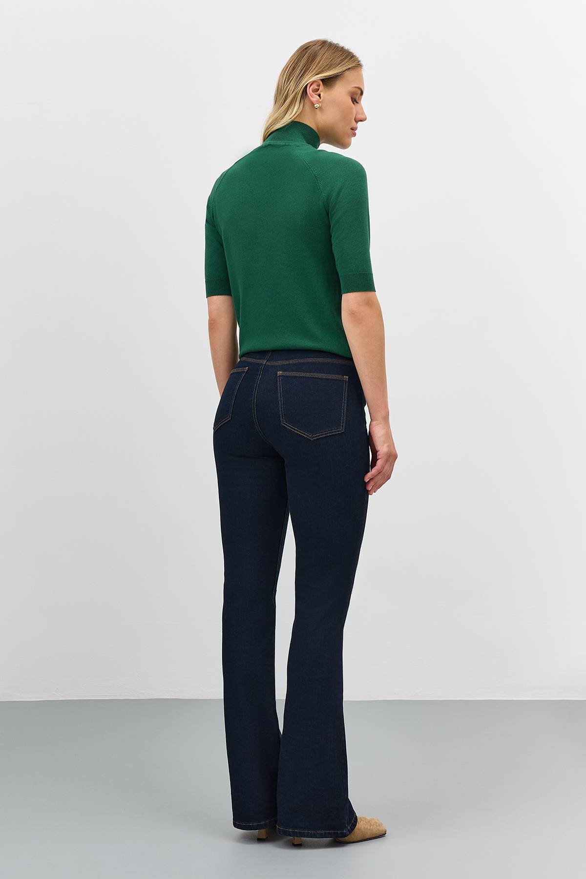 Расклешенные джинсы с высокой посадкой, 52