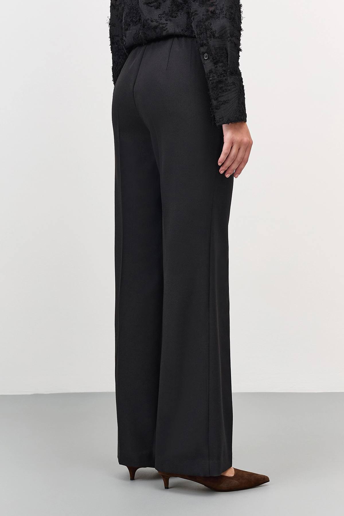 Классические брюки со стрелками, 48