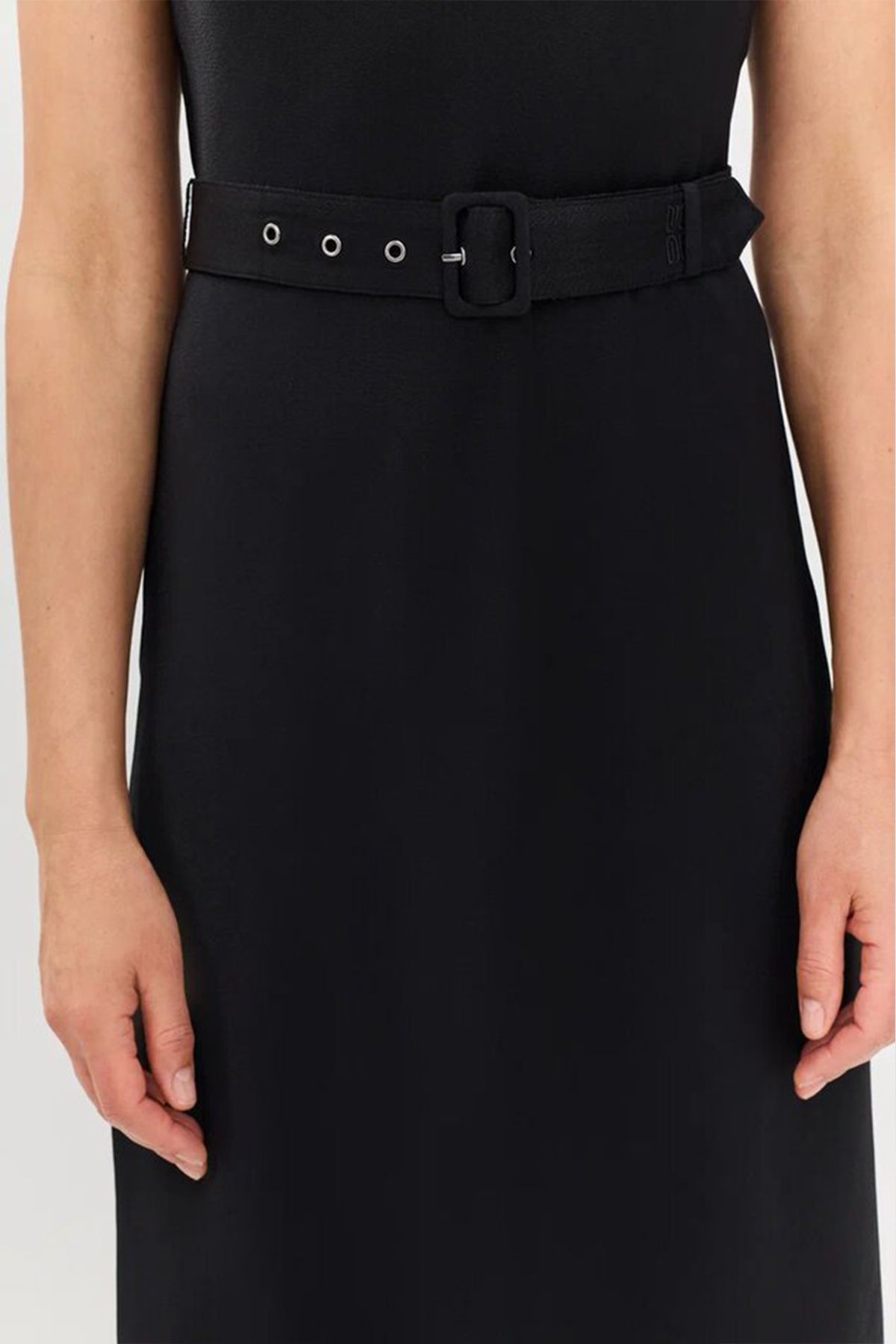 Платье из вискозы с поясом, 42р