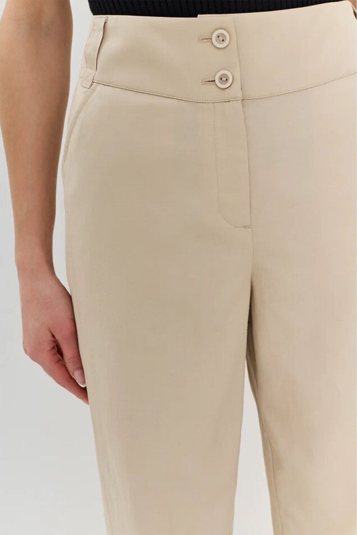 Брюки с акцентными отворотами, 52р