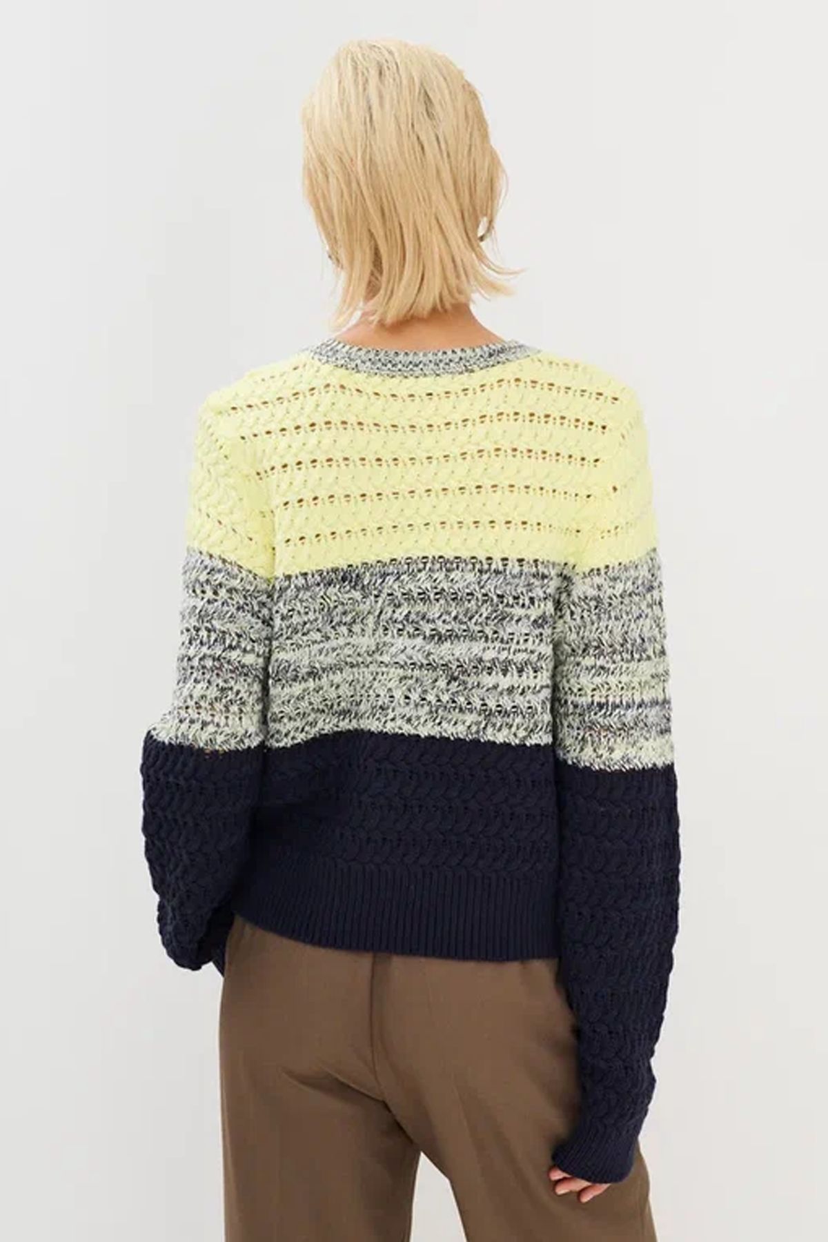 Трикотажный джемпер с рукавом реглан, 42р