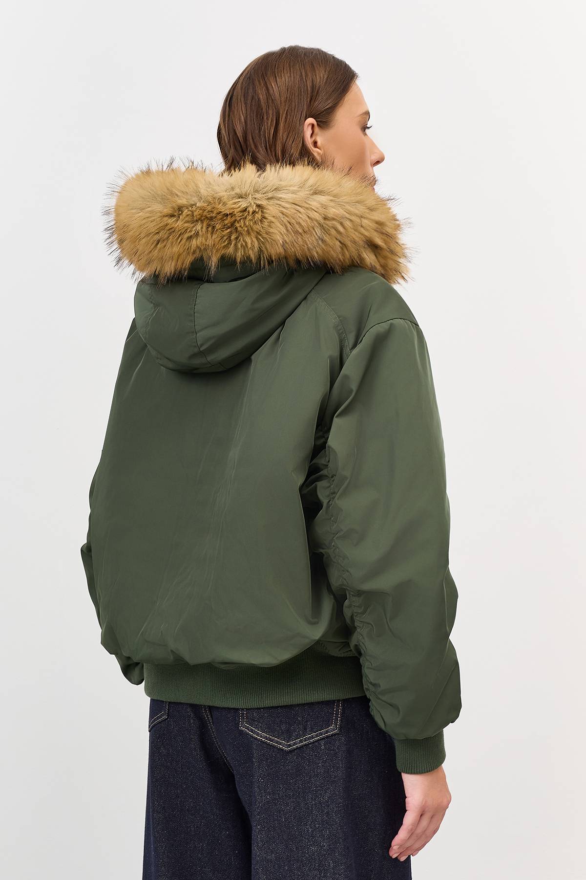 Лимитированная серия яркий бомбер с искусственным мехом с палантином, 44