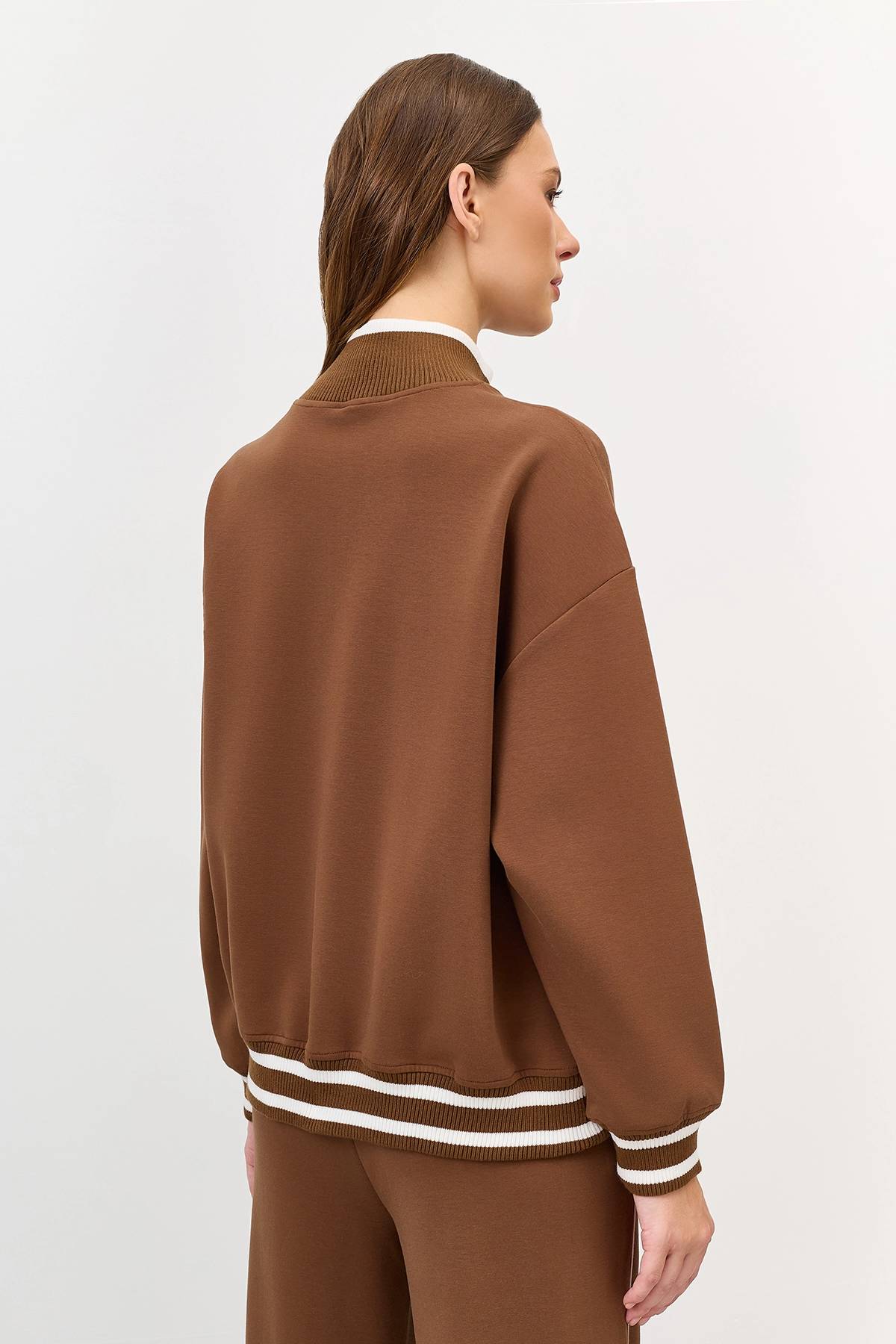 Лимитированная серия джемпер с короткой молнией и ремень, 48