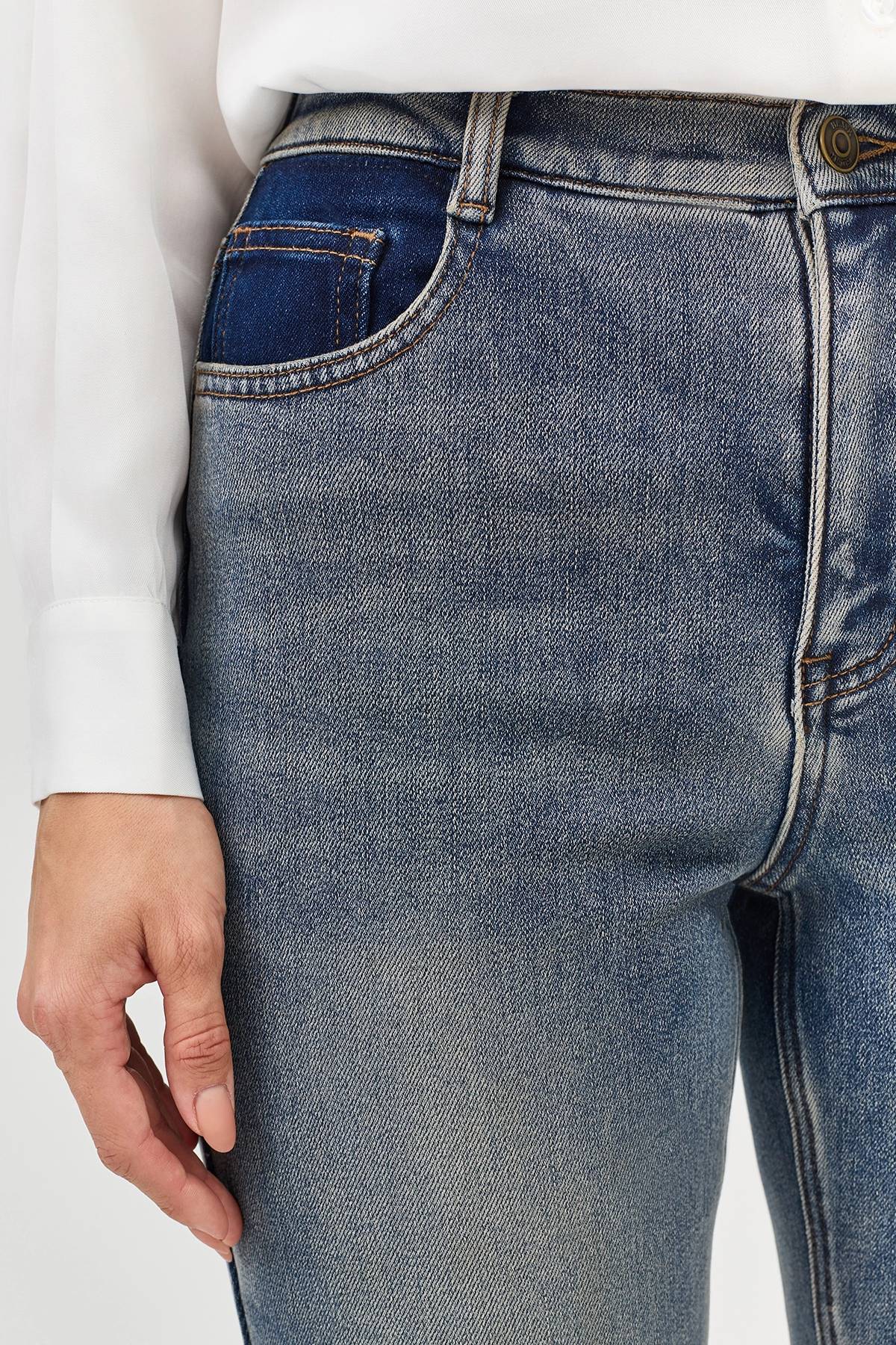 Утепленные джинсы с контрастными деталями, 34